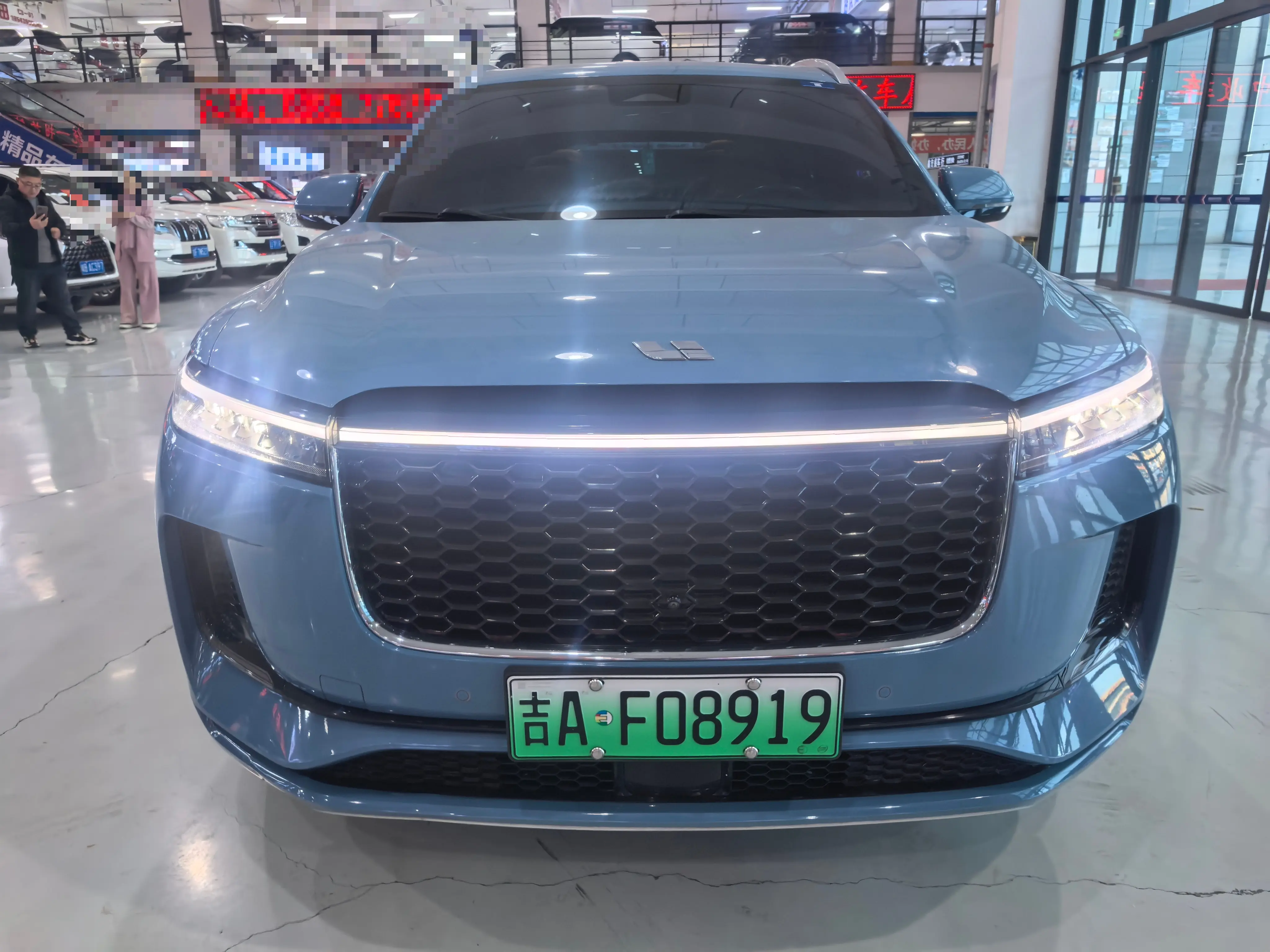 Li ONE (Ideal ONE)  из Китая