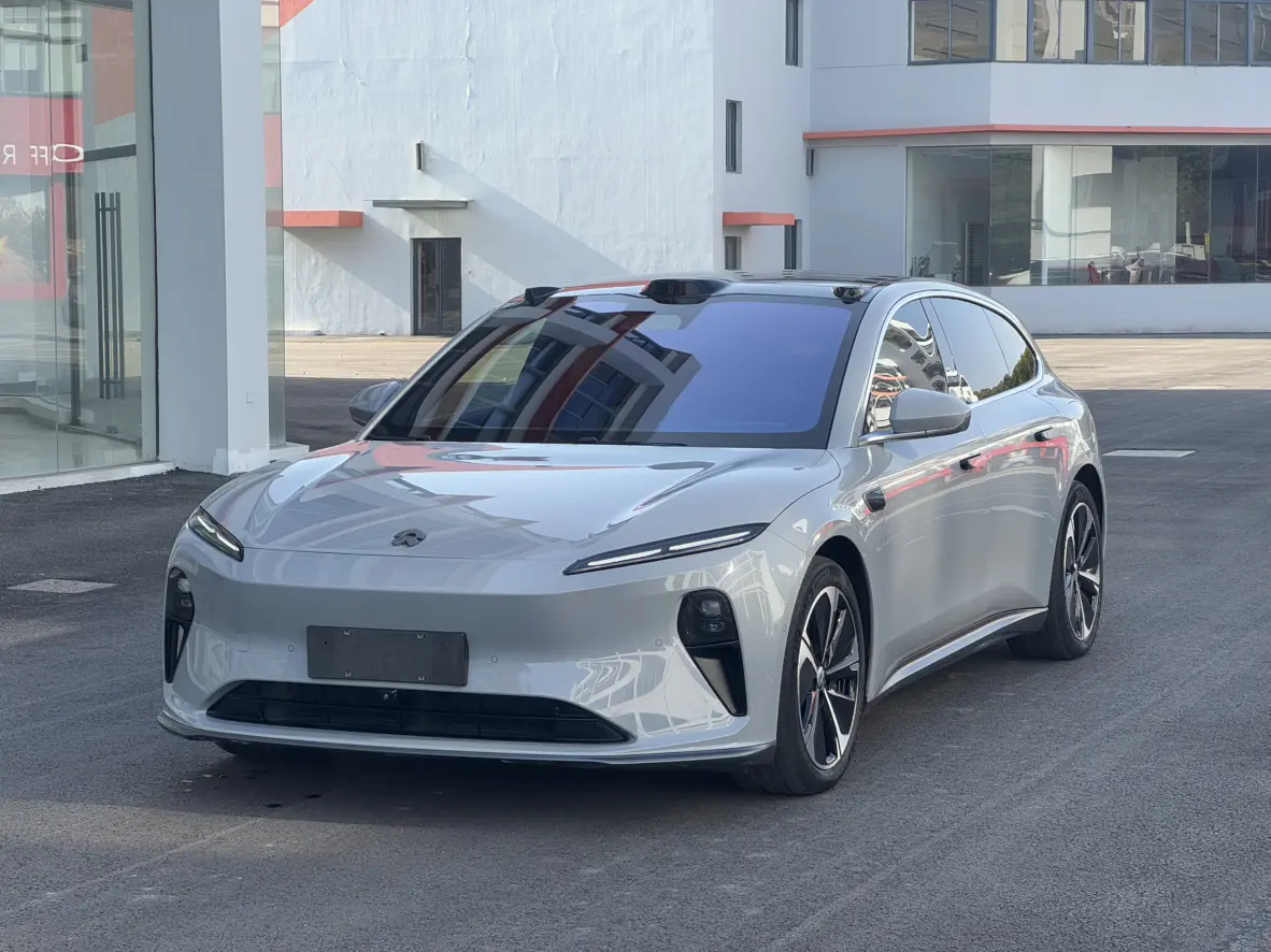NIO ET5T  из Китая