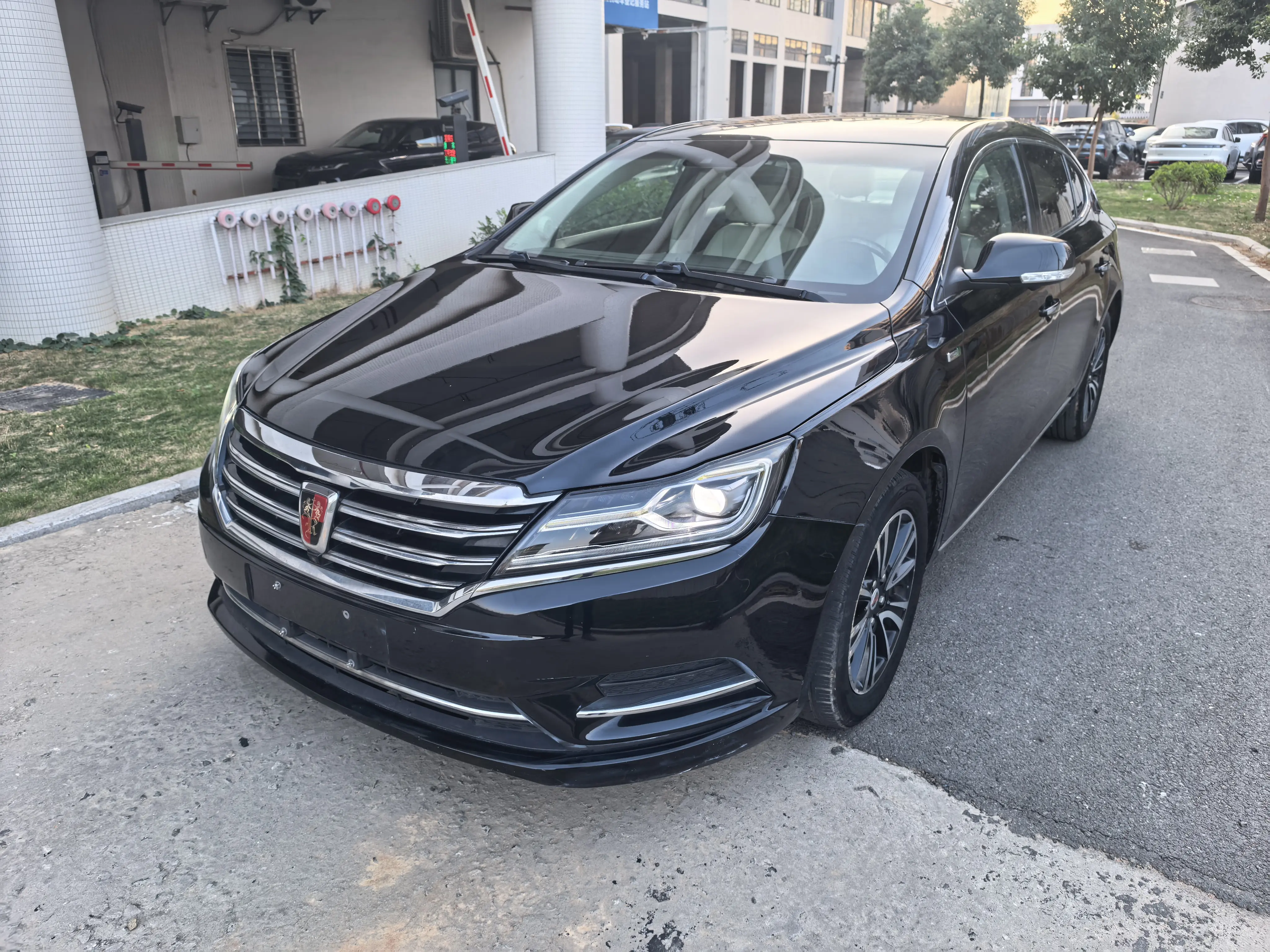 Roewe e950  из Китая