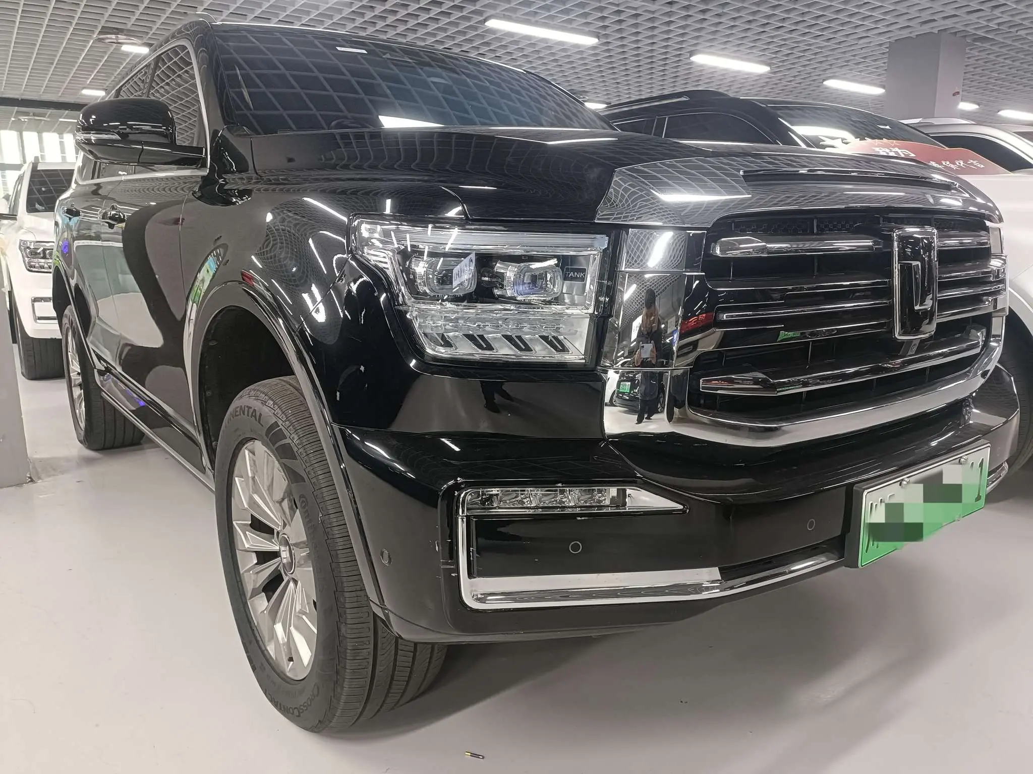 Tank 500 Hi4-T  из Китая