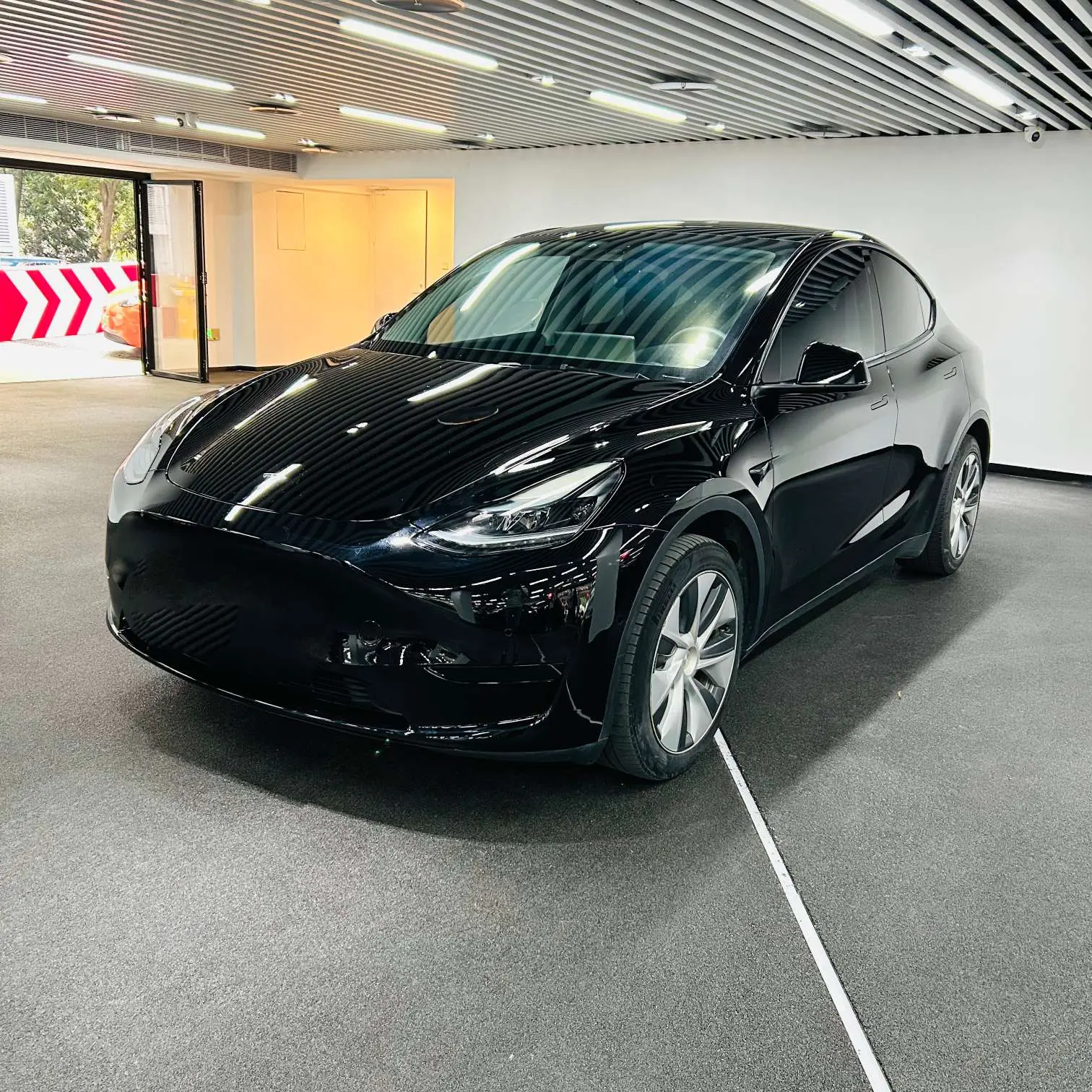 Tesla Model Y  из Китая