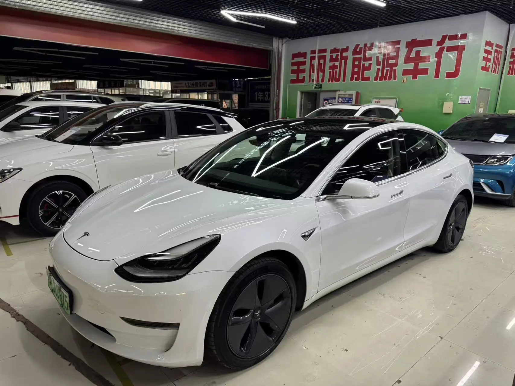 Tesla Model 3  из Китая