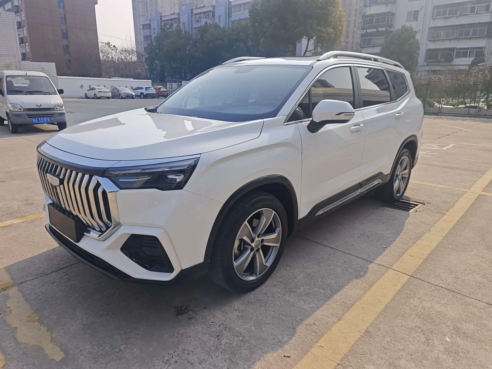 Geely Haoyue L  из Китая