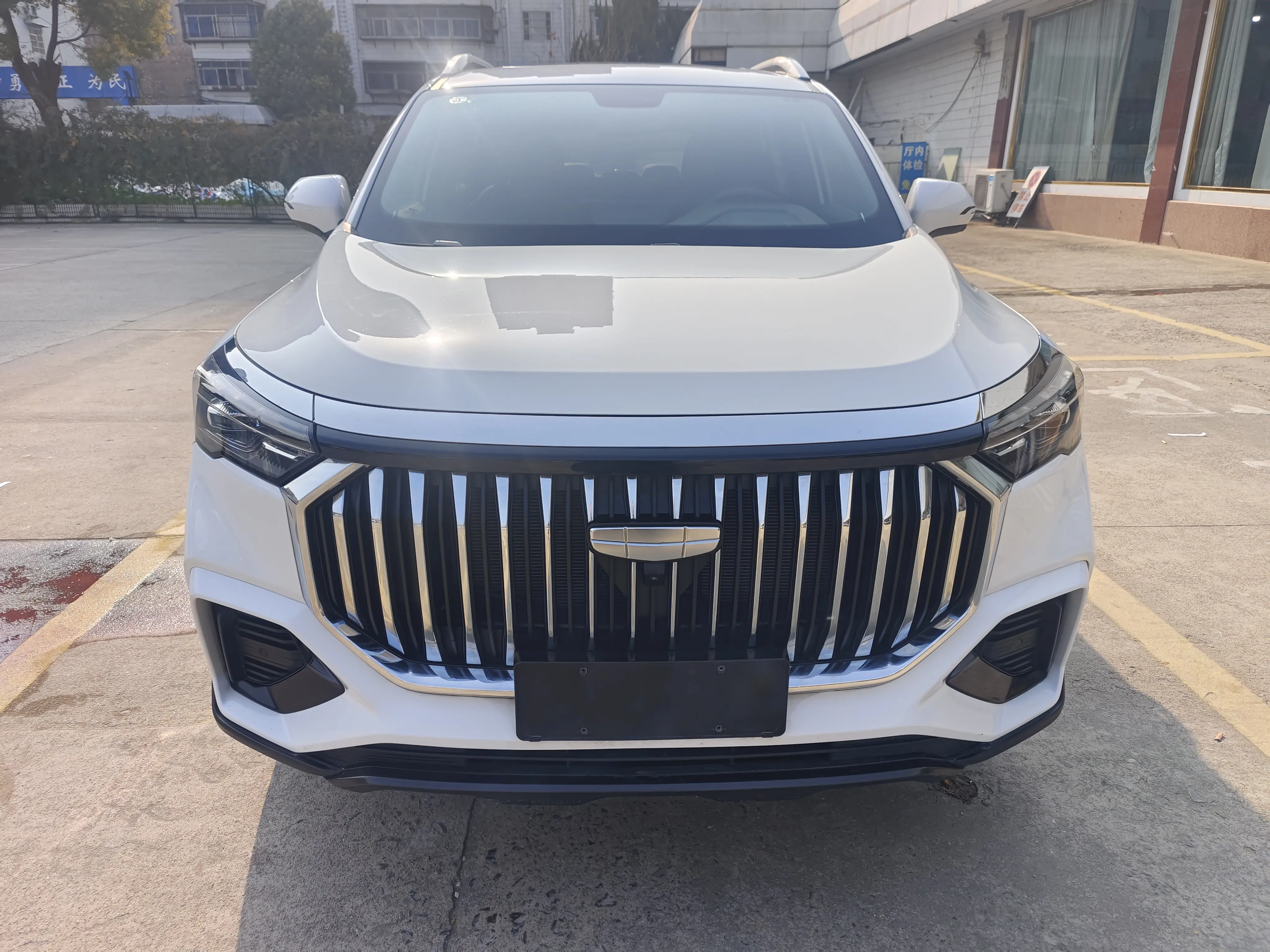 Geely Haoyue L  из Китая