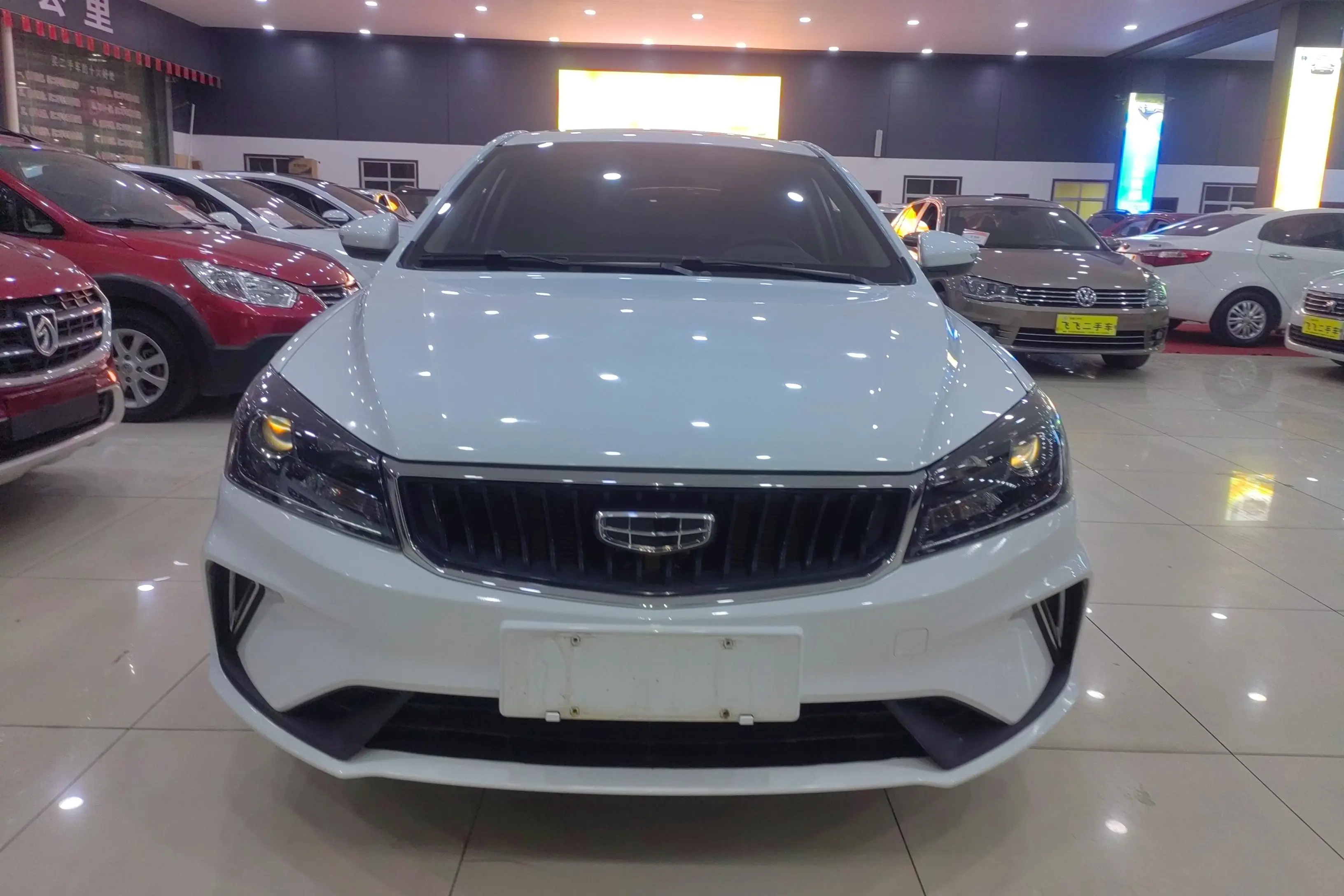 Geely Emgrand  из Китая