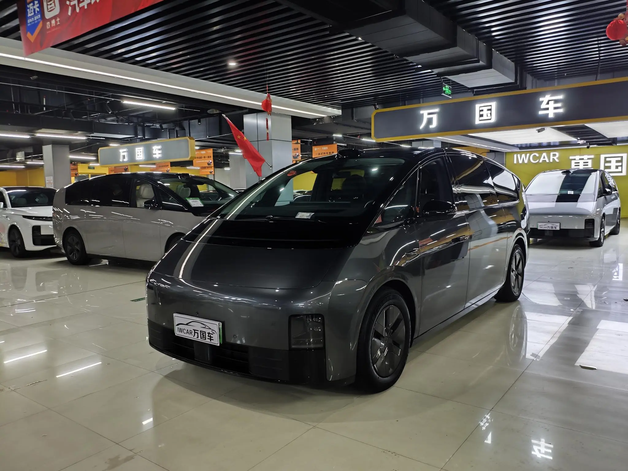 Li MEGA (Ideal MEGA)  из Китая