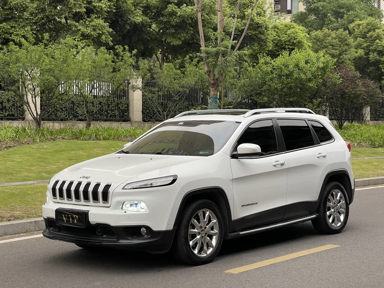 Jeep Cherokee  из Китая