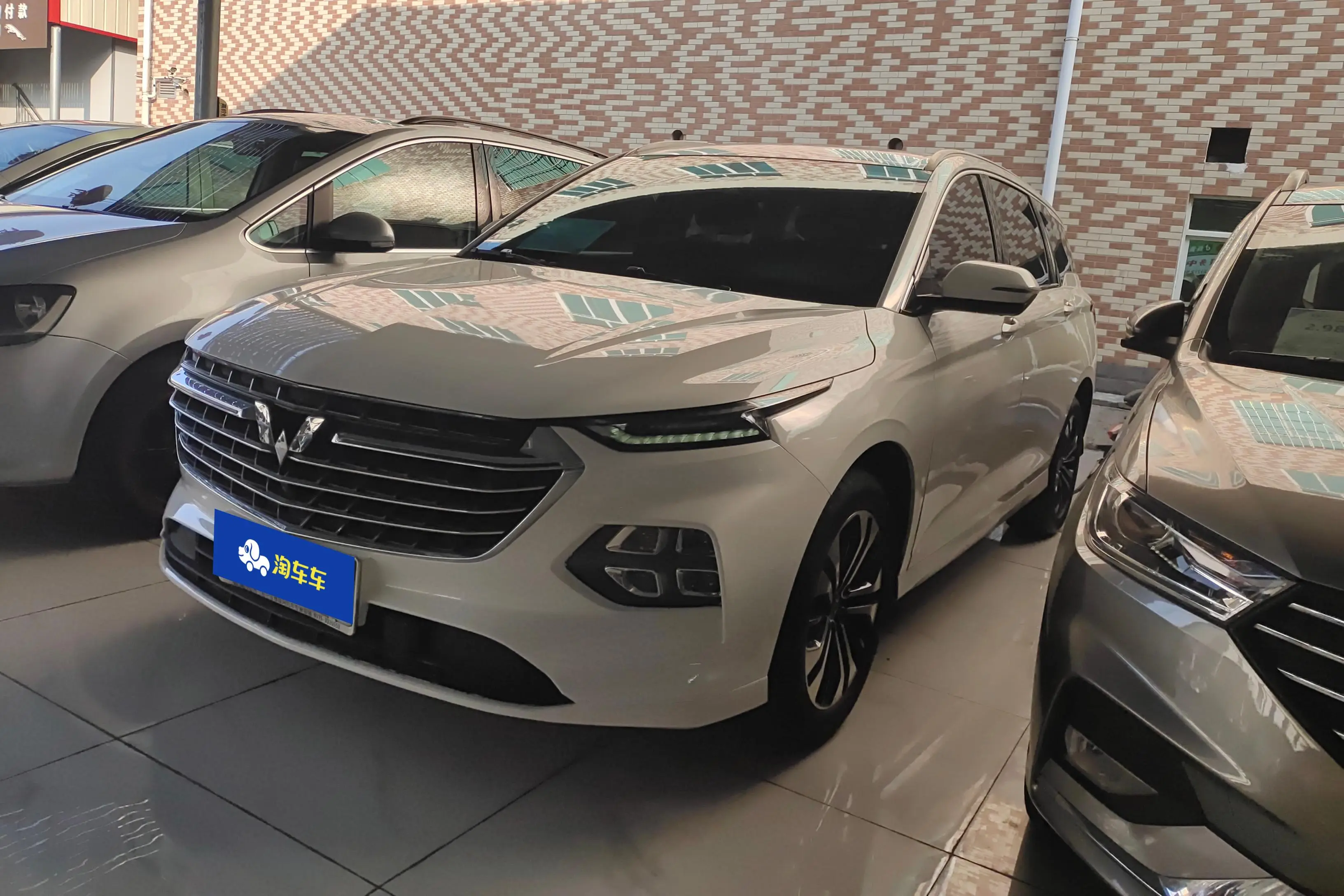 Wuling Capgemini Victory  из Китая