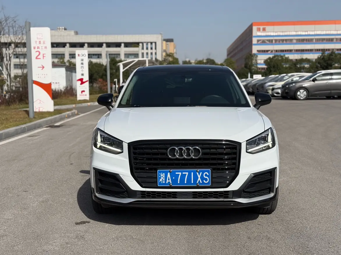Audi Q2L  из Китая