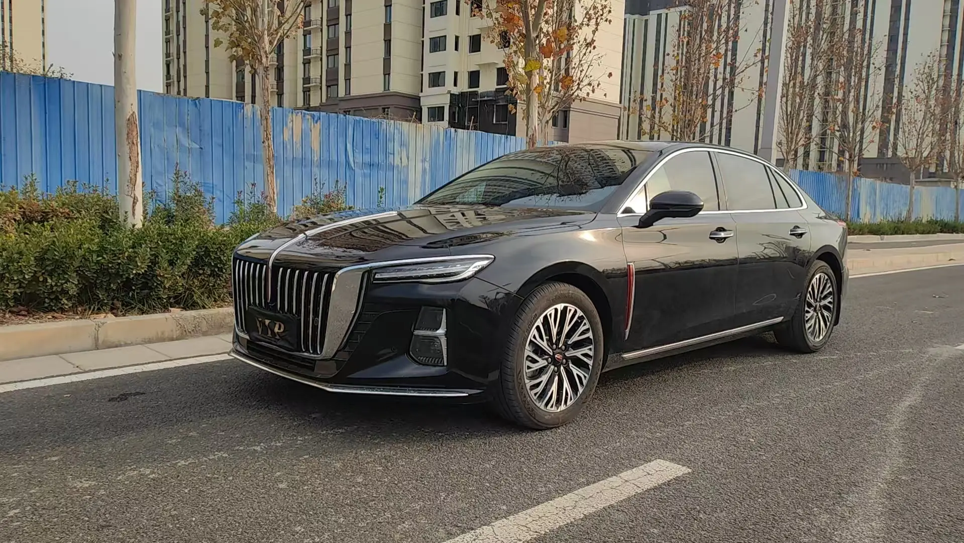 Hongqi H5  из Китая