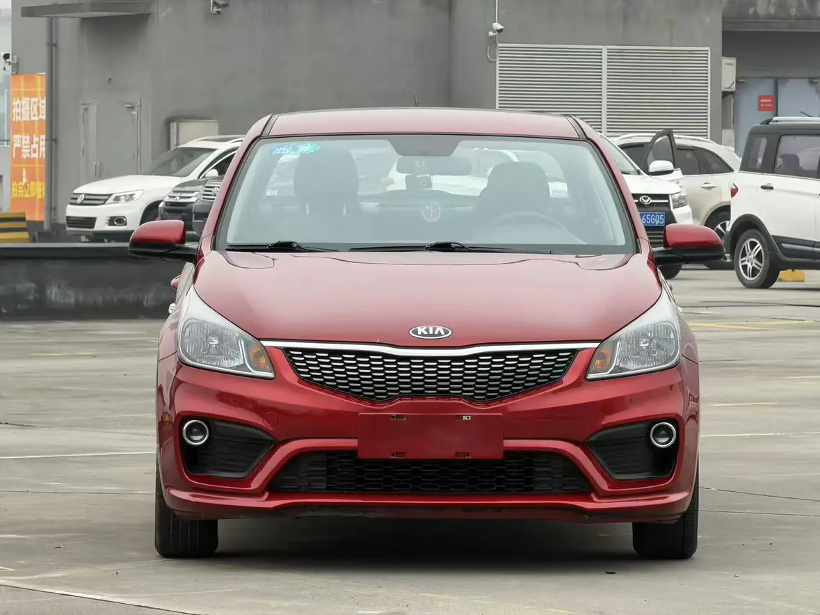 Kia K2  из Китая