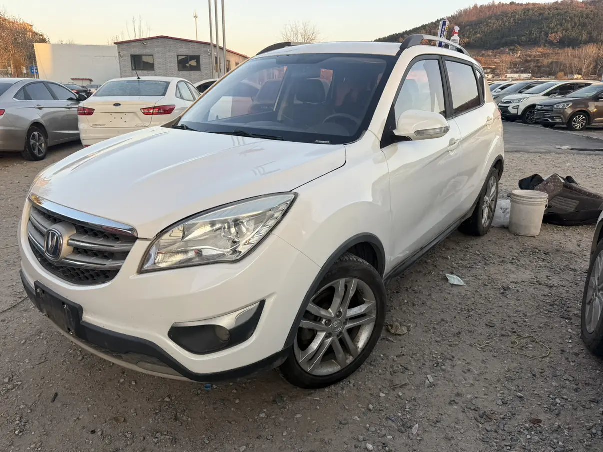 Changan CS35  из Китая