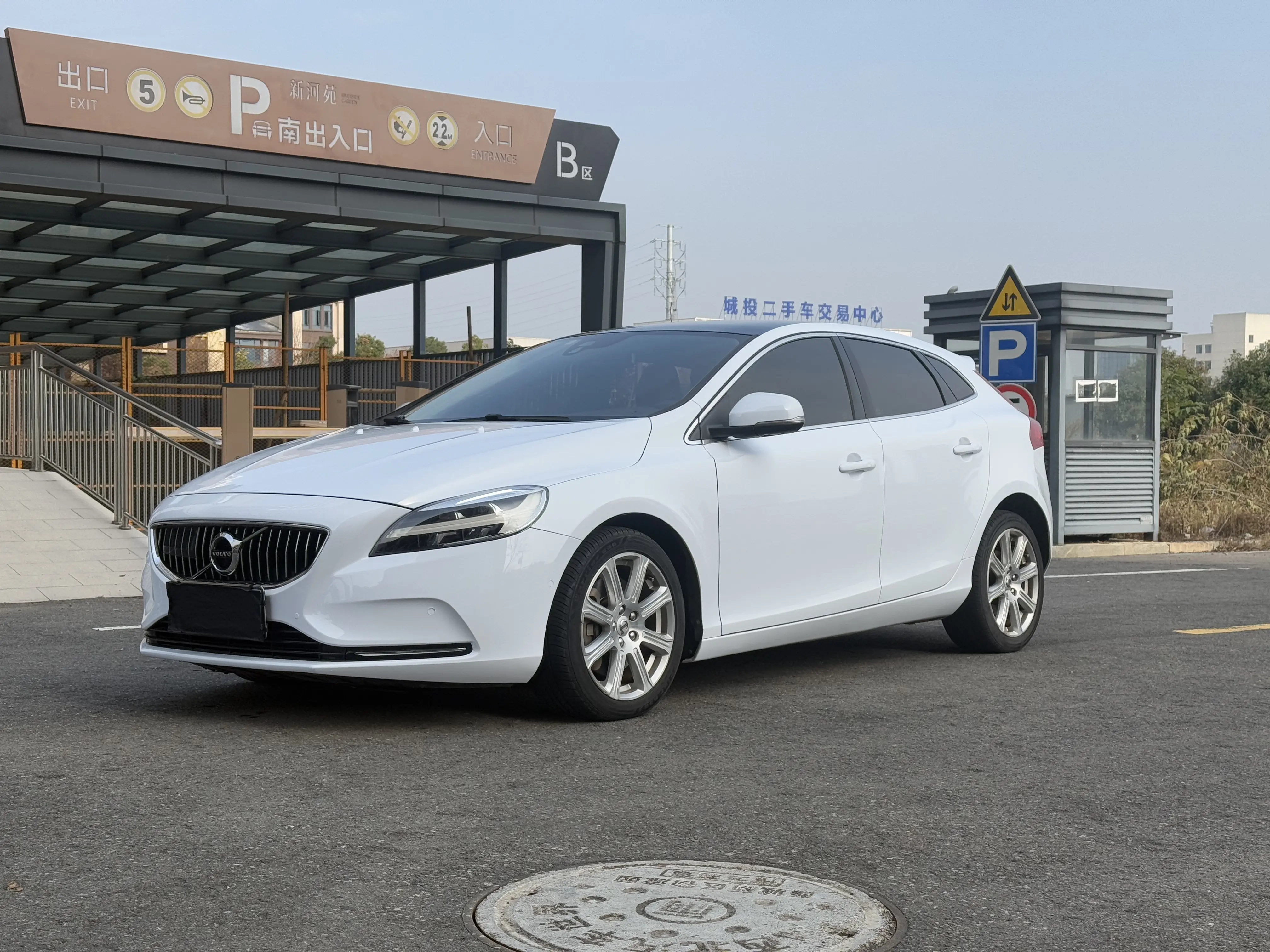 Volvo V40  из Китая