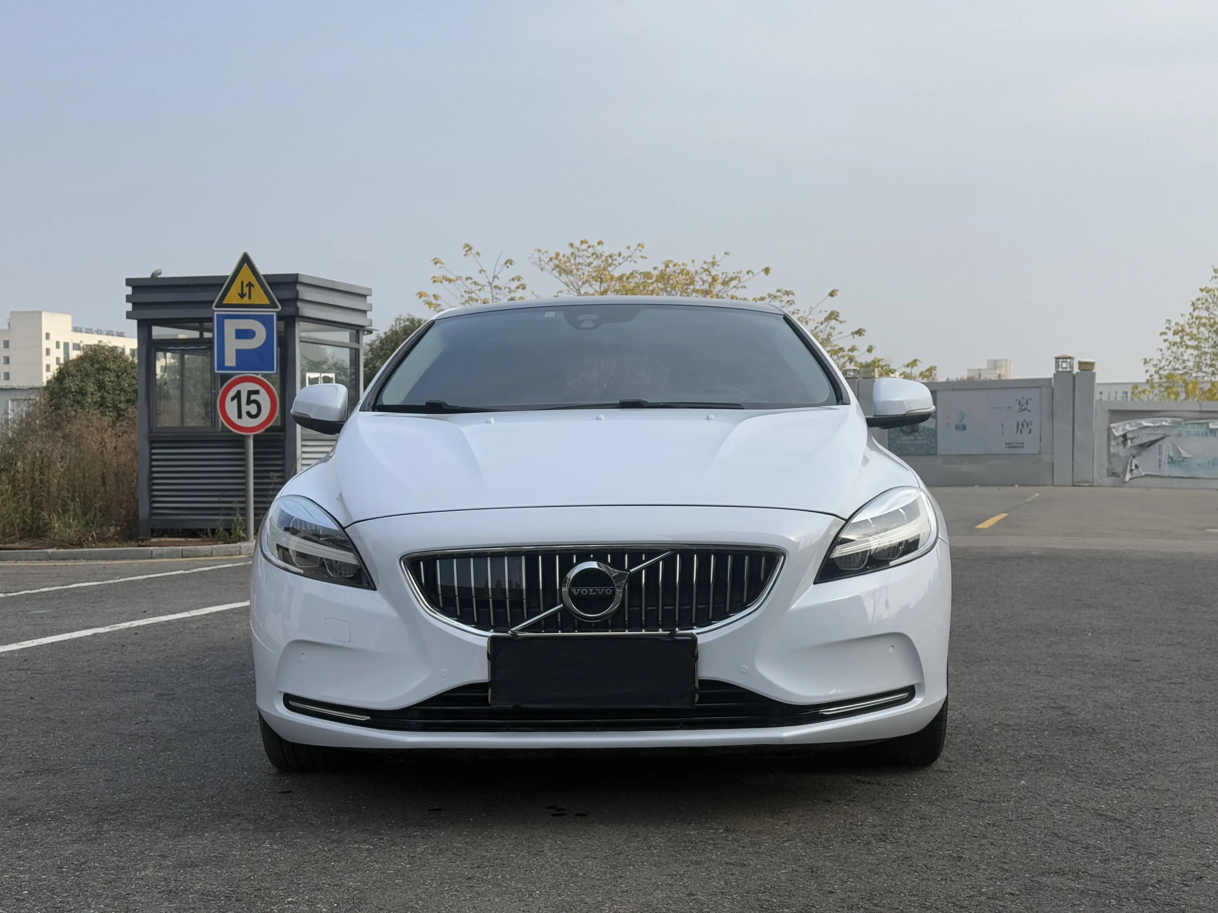 Volvo V40  из Китая