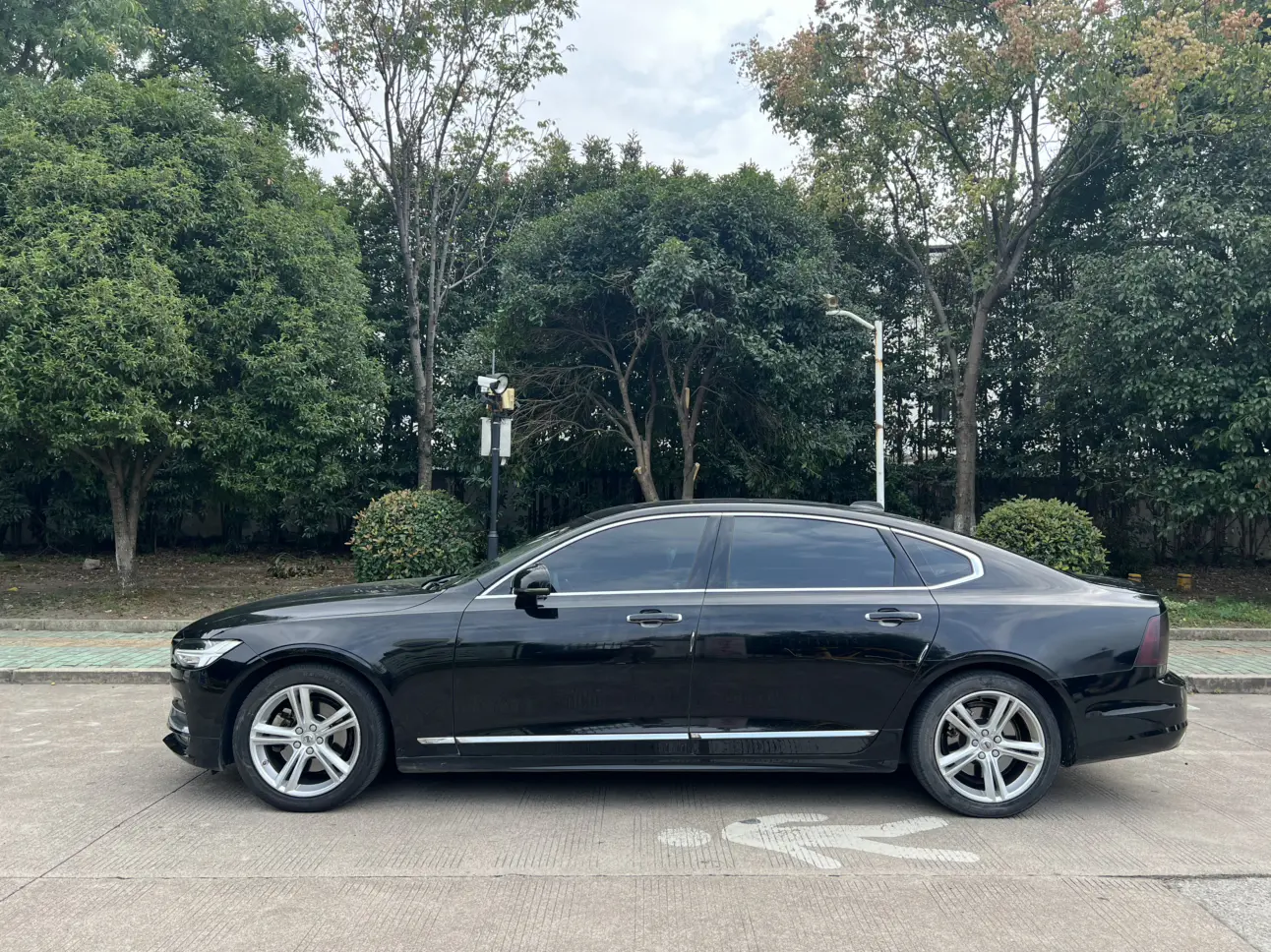 Volvo S90