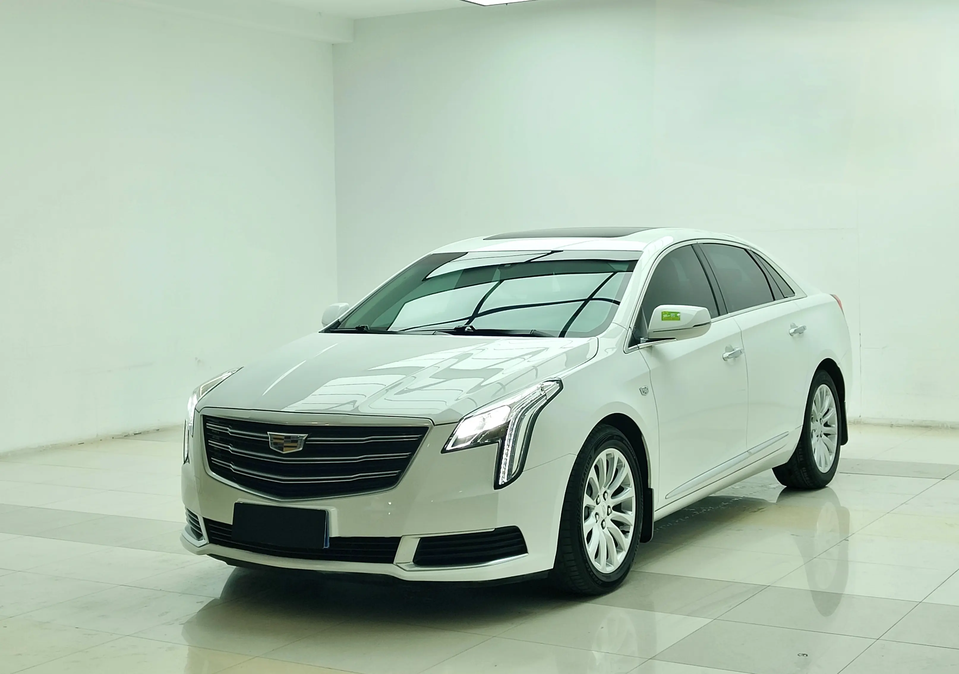 Cadillac XTS  из Китая