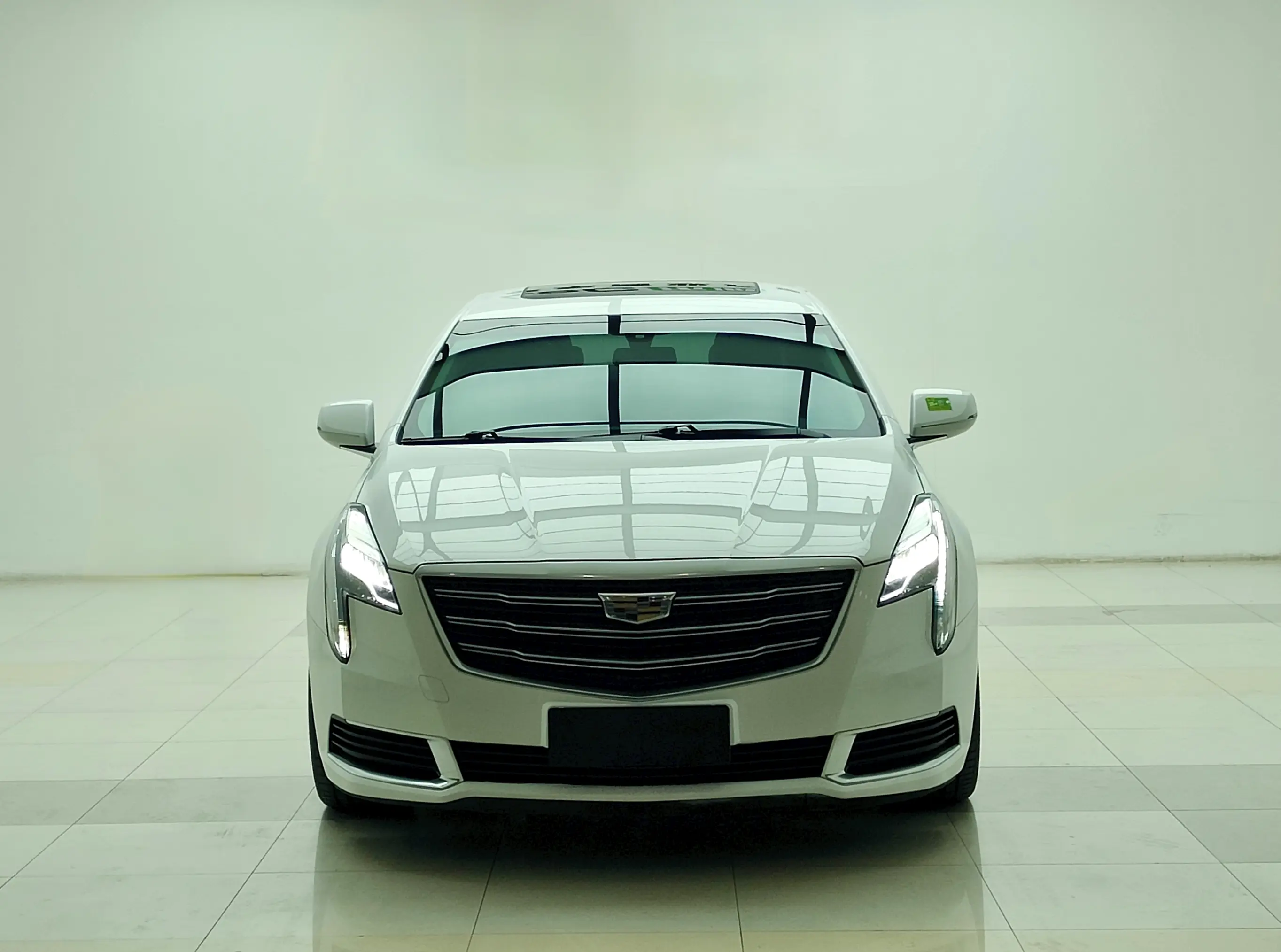 Cadillac XTS  из Китая