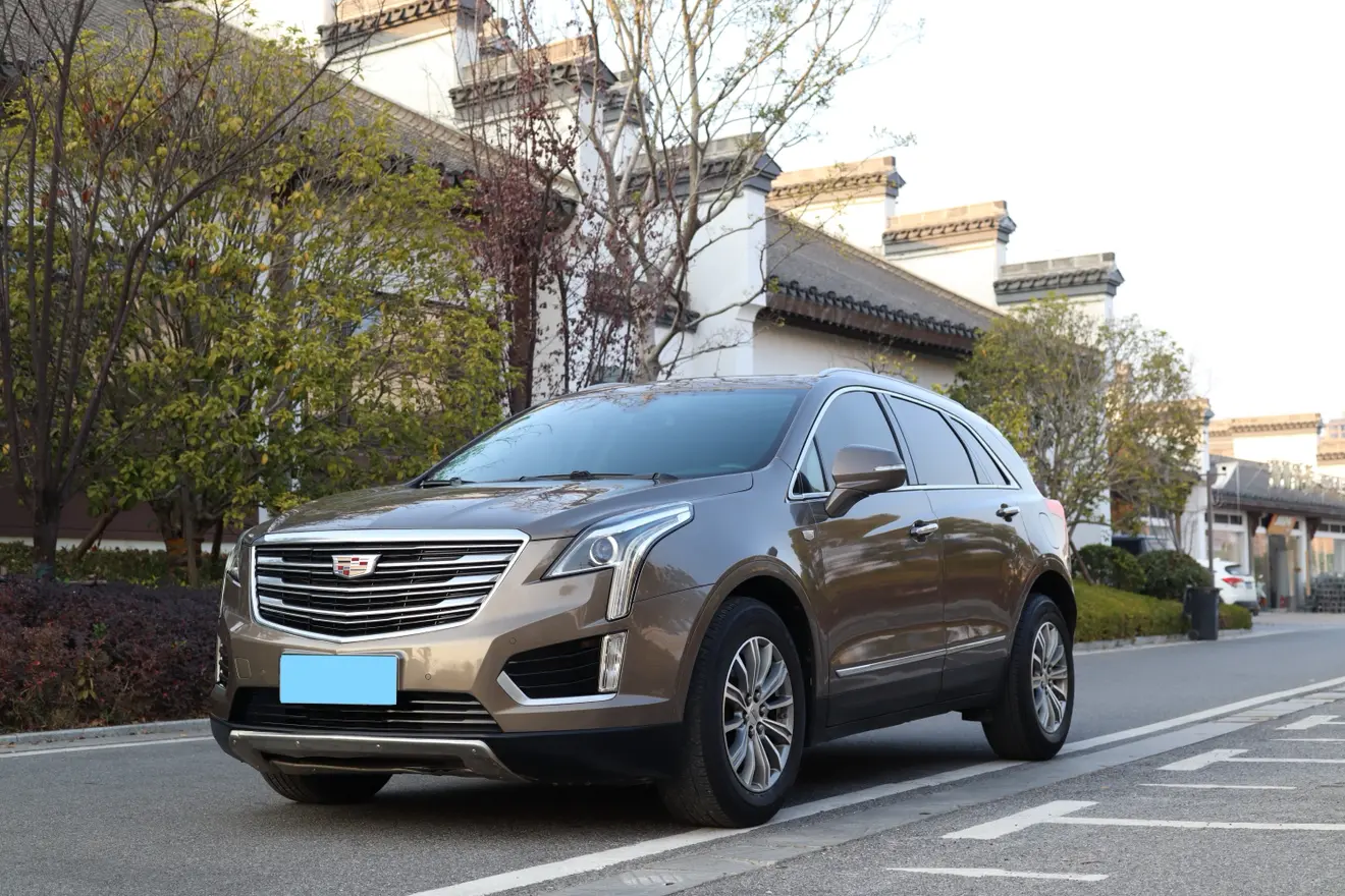 Cadillac XT5  из Китая
