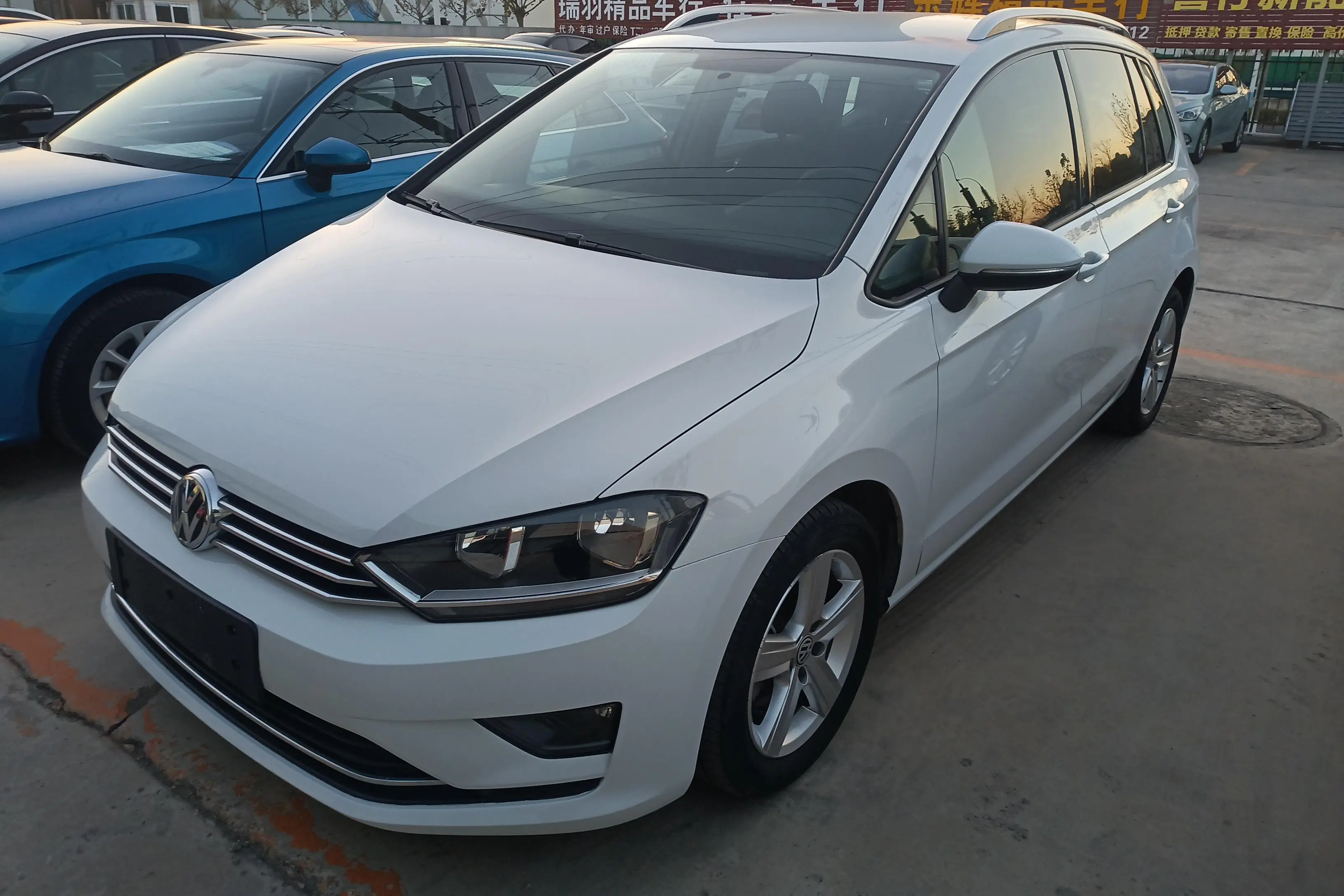 Volkswagen Golf·Jialu  из Китая