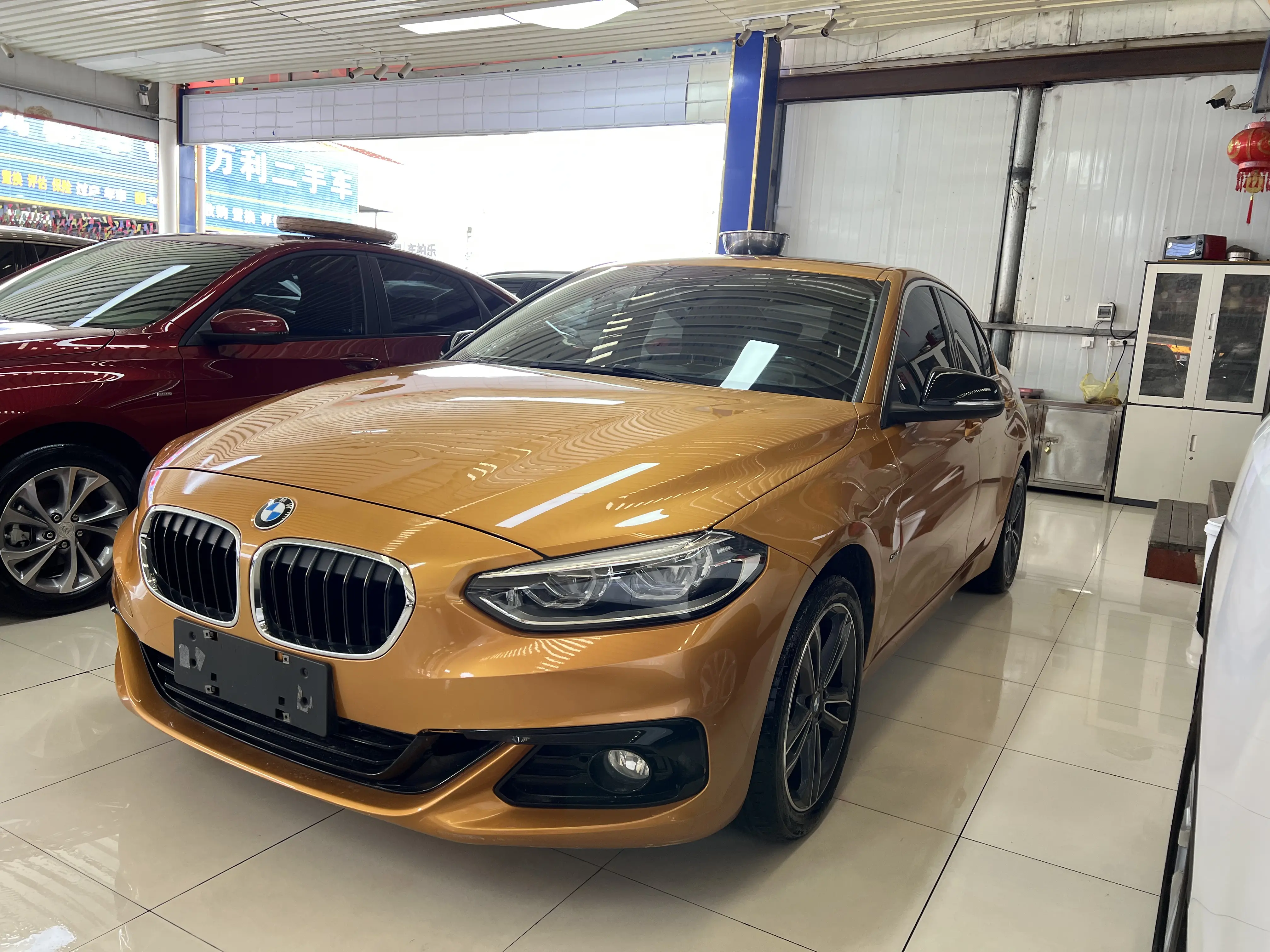 BMW 1 Series  из Китая