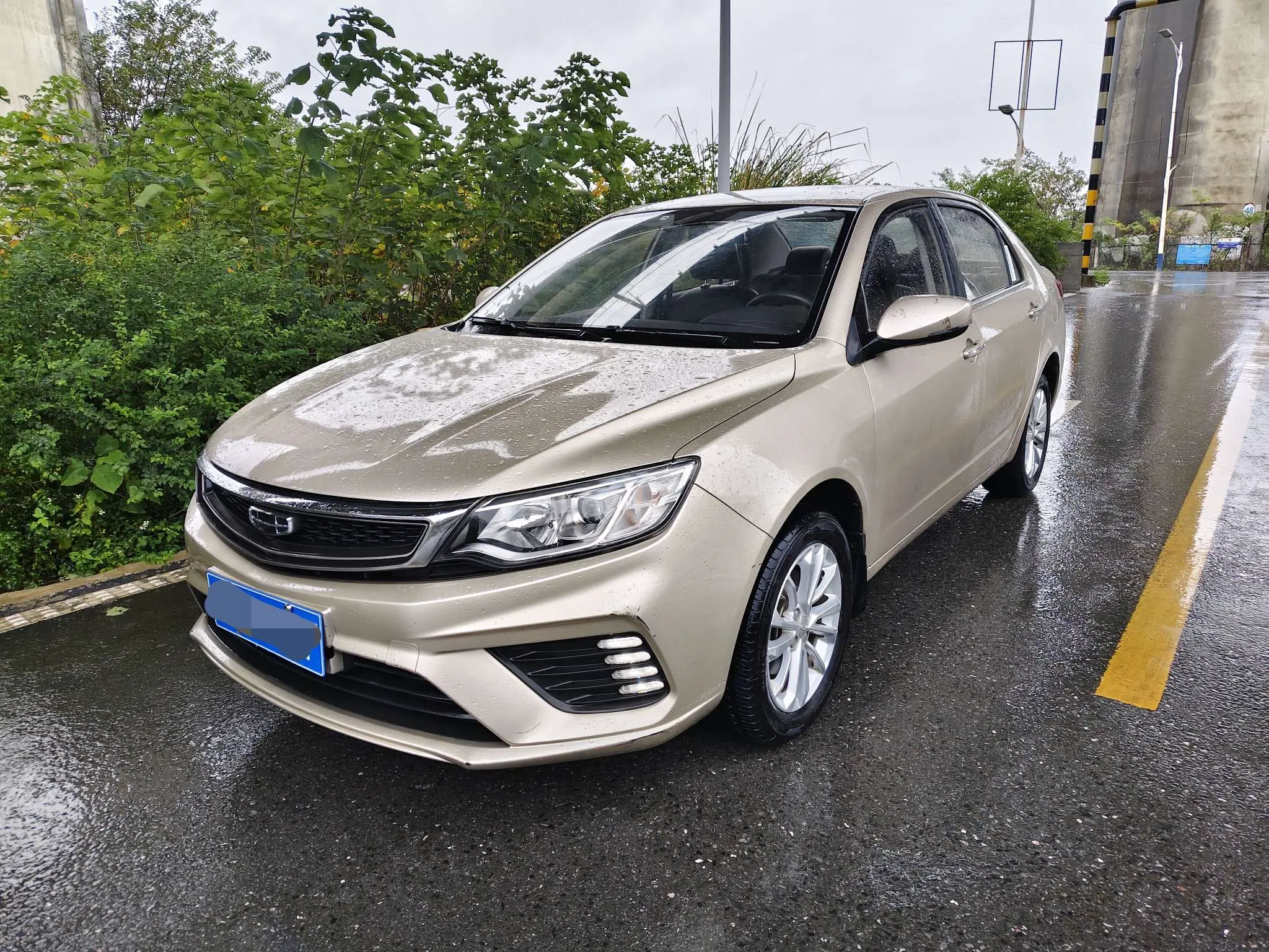 Geely Vision  из Китая