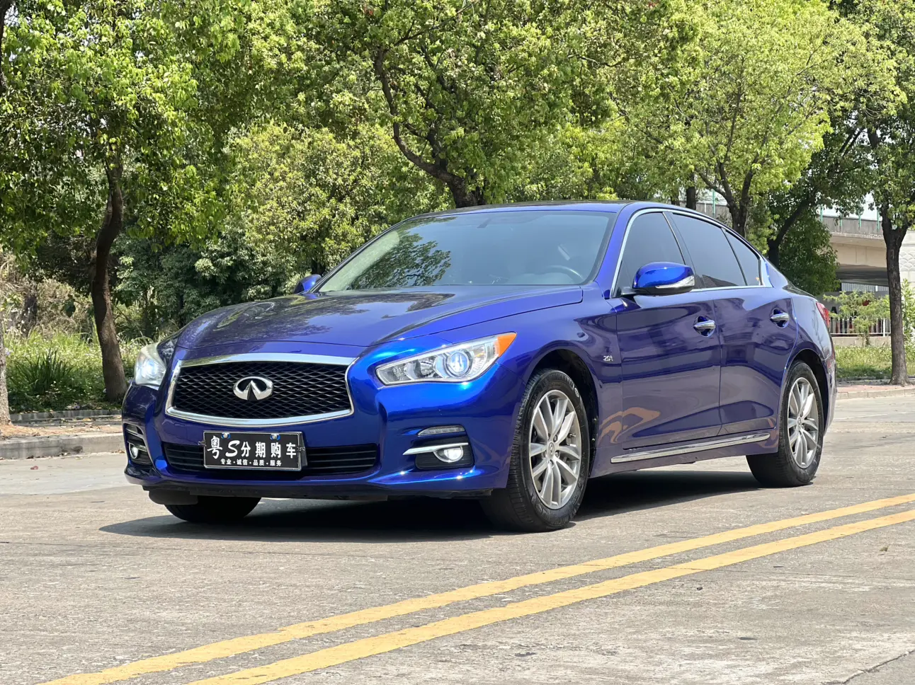 Infiniti Q50L  из Китая