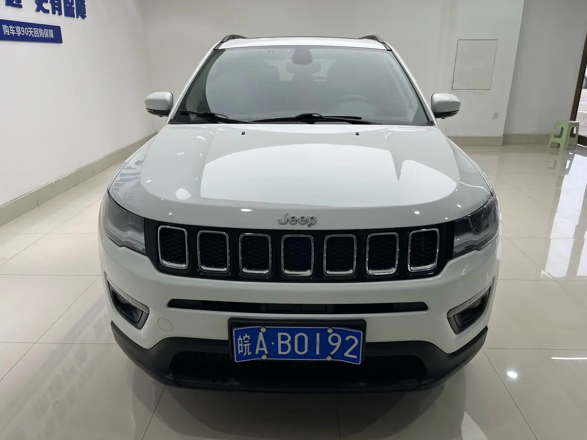 Jeep Guide to  из Китая