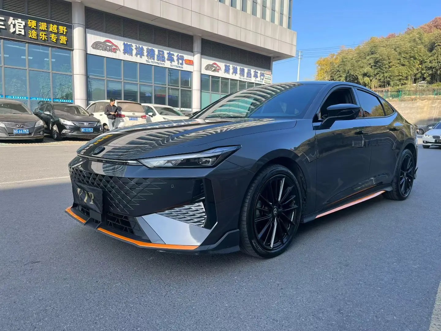 Changan UNI-V  из Китая