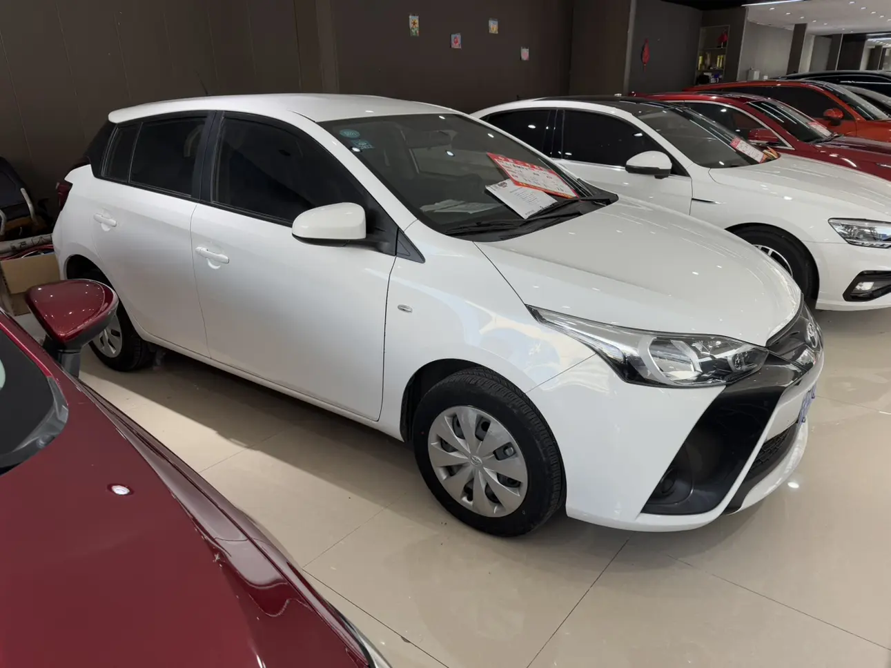Toyota Yaris L  из Китая