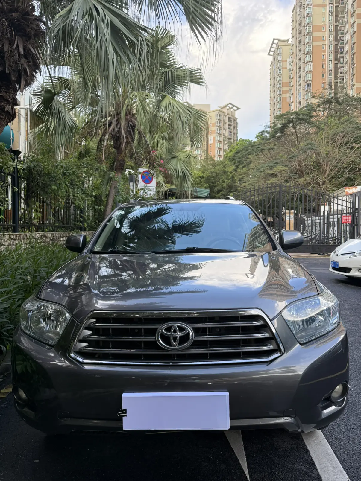 Toyota Highlander  из Китая