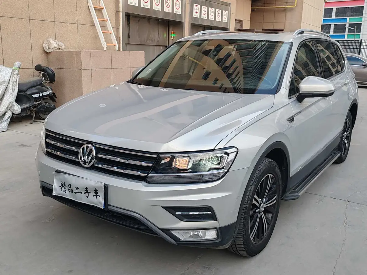 Volkswagen Tiguan L  из Китая