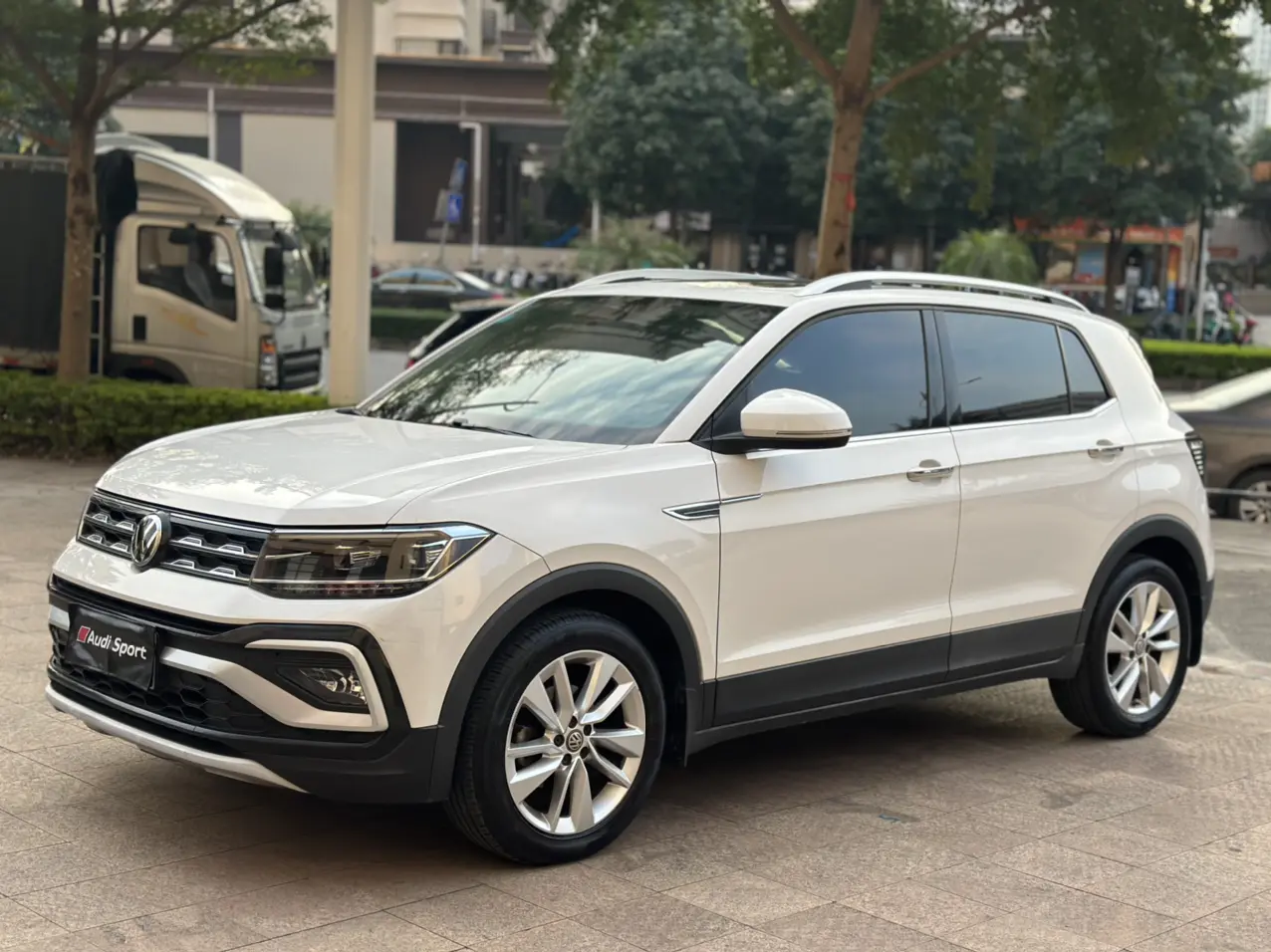 Volkswagen Tu Kai  из Китая