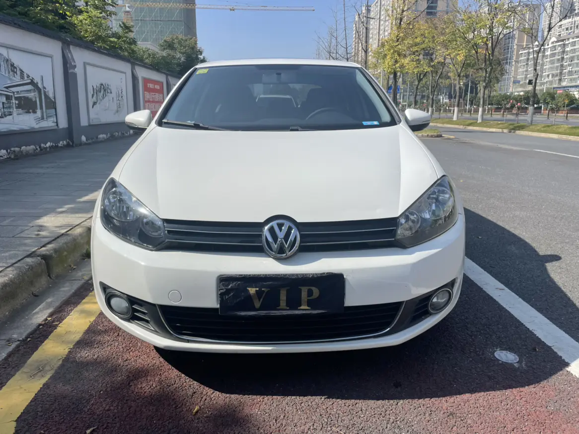 Volkswagen Golf  из Китая