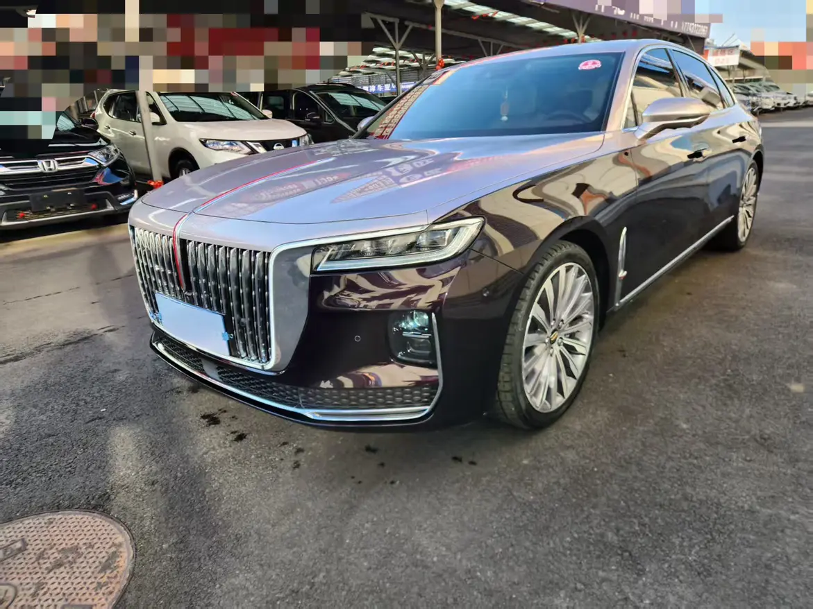 Hongqi H9  из Китая