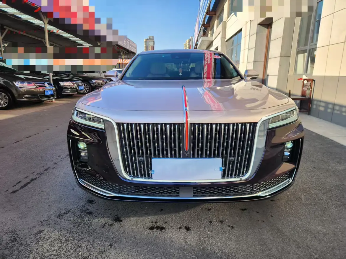 Hongqi H9  из Китая