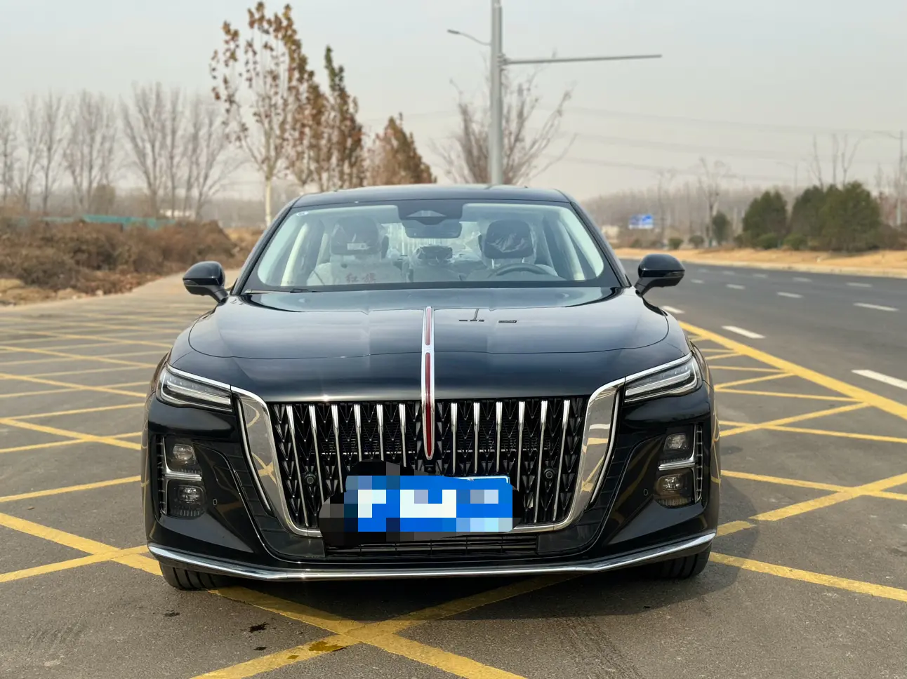 Hongqi H5  из Китая