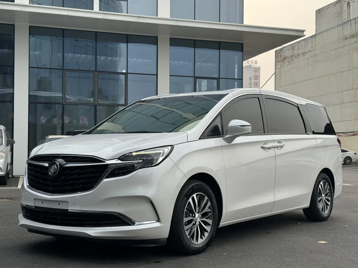 Buick GL8  из Китая