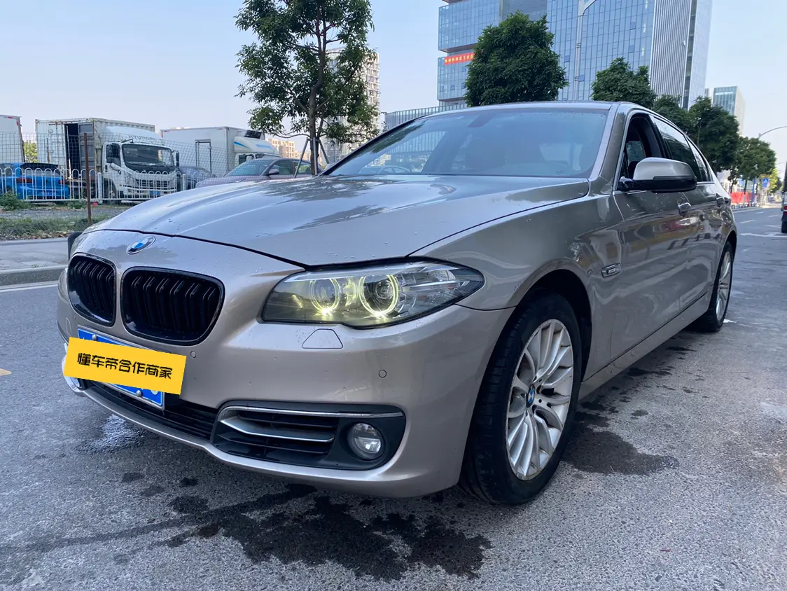 BMW 5 Series  из Китая