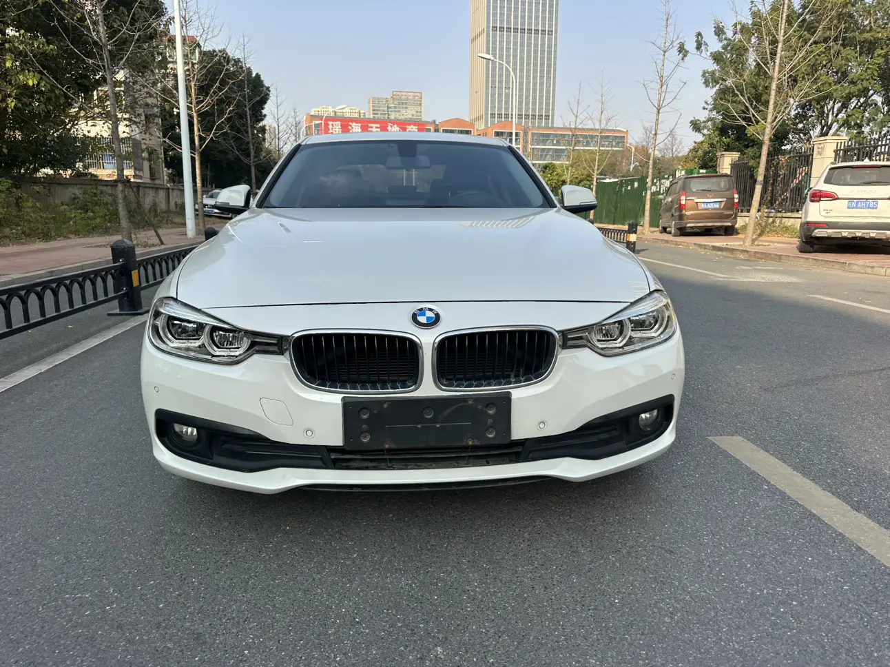BMW 3 Series  из Китая