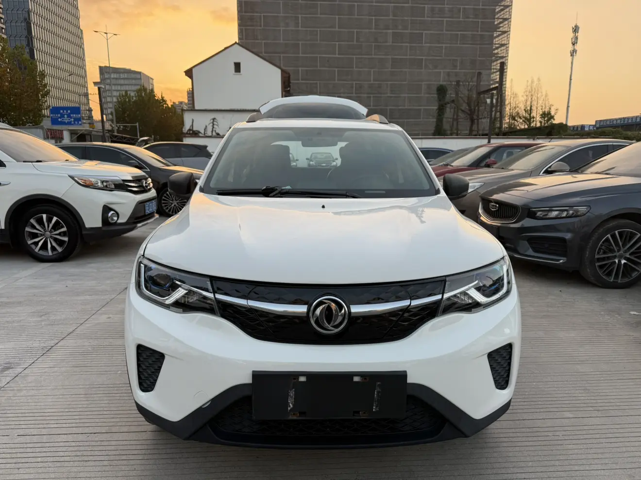 Dongfeng Nano EX1  из Китая