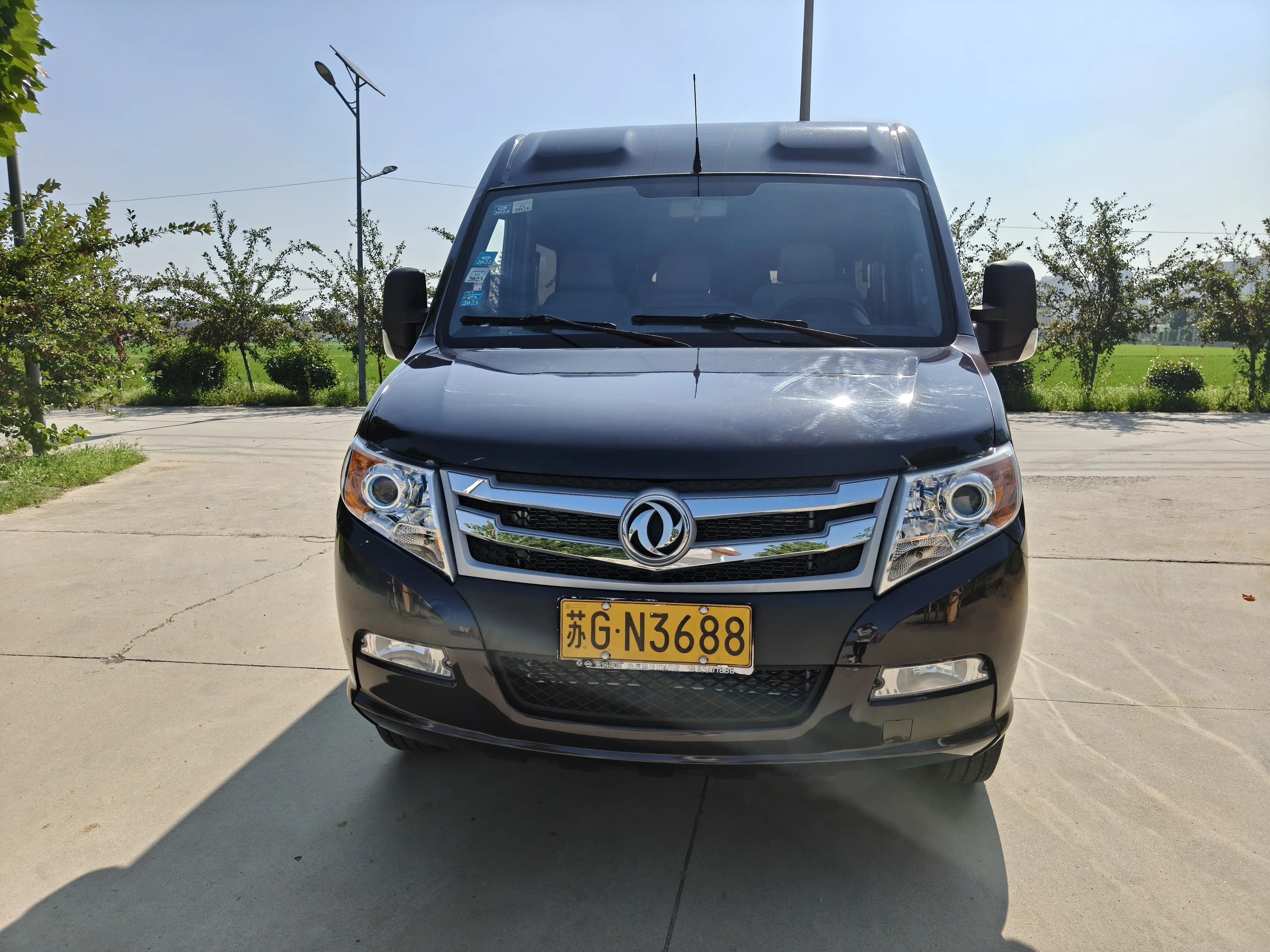 Dongfeng Yufeng  из Китая