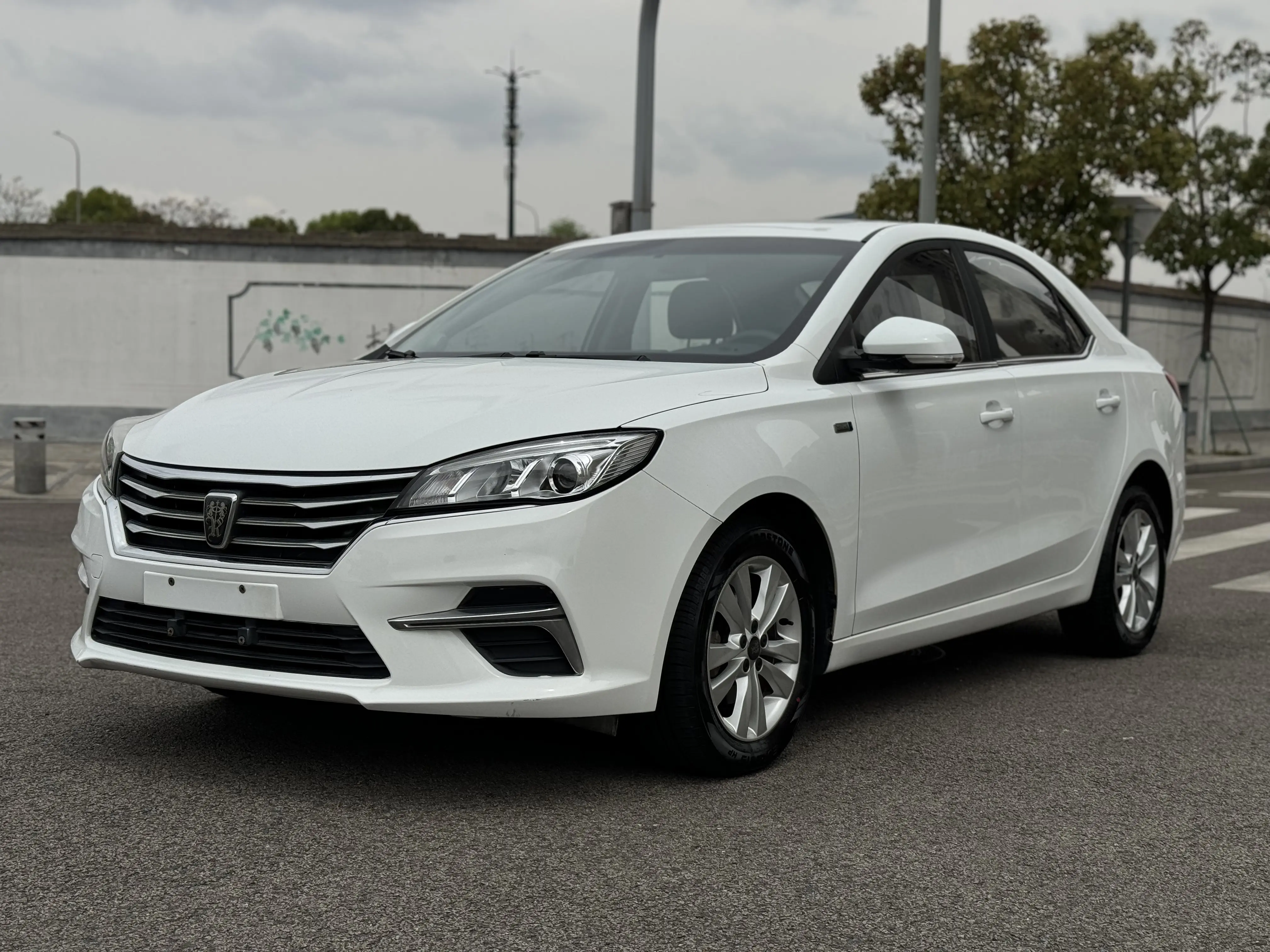 Roewe 360  из Китая