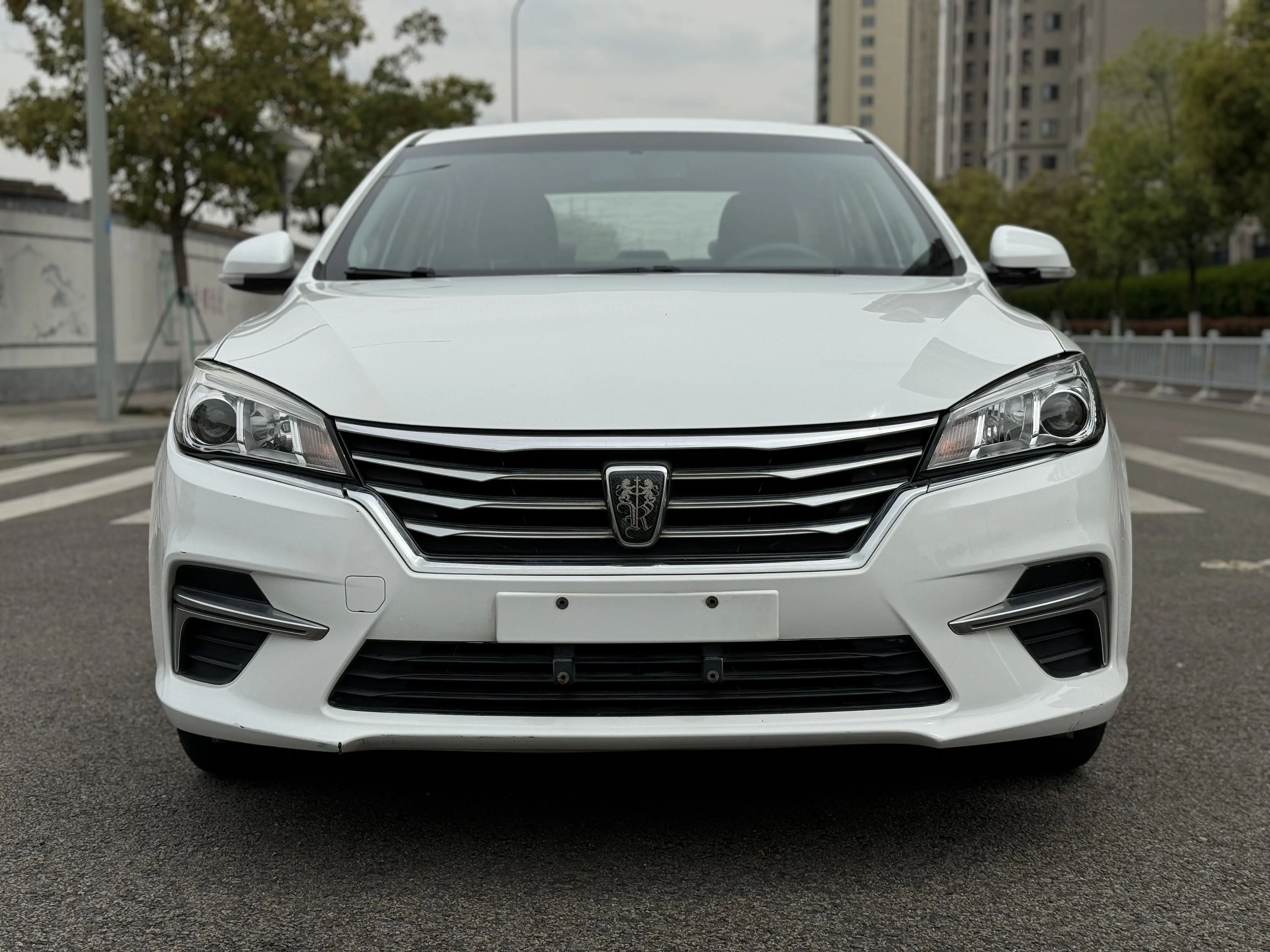 Roewe 360  из Китая