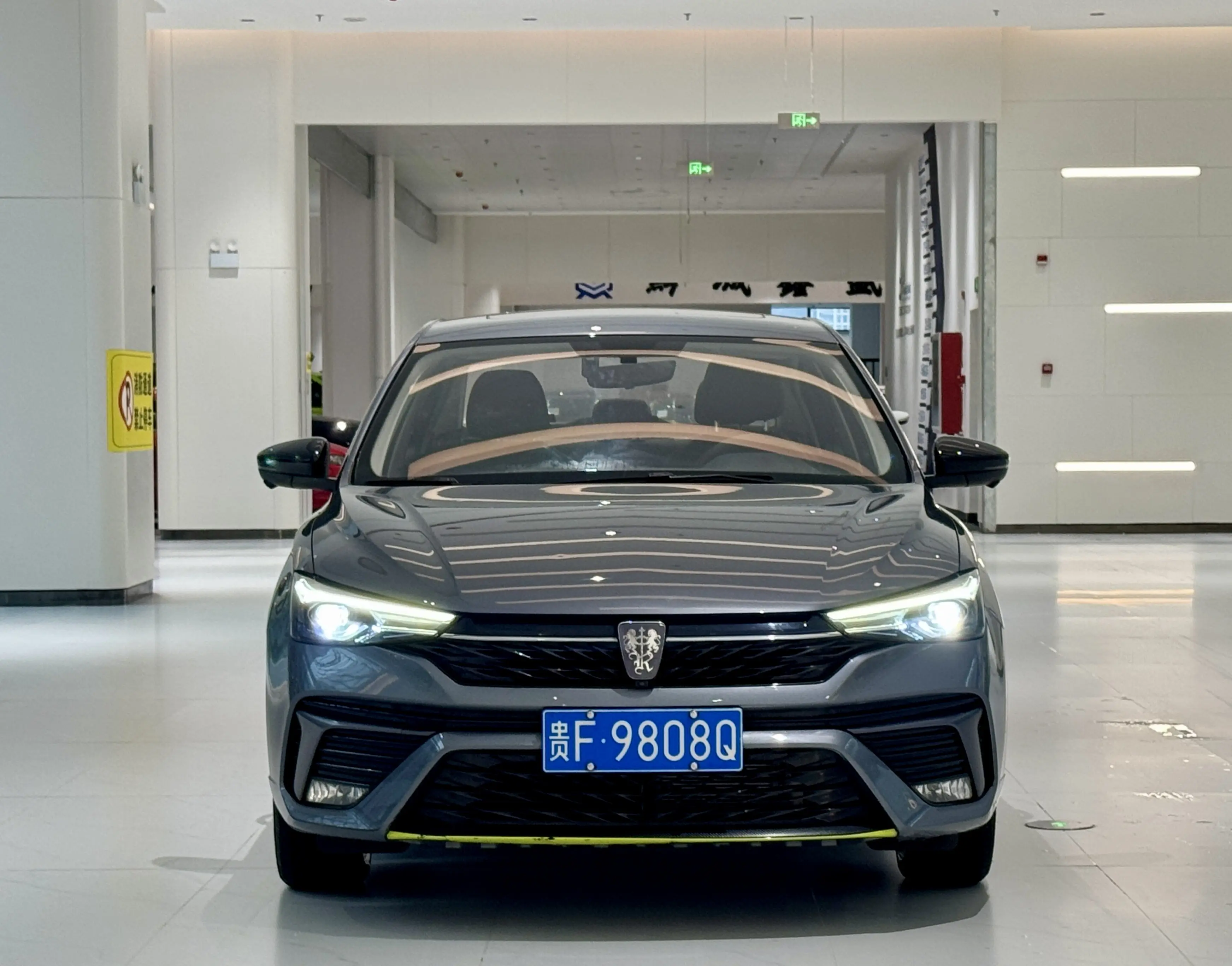 Roewe i5  из Китая