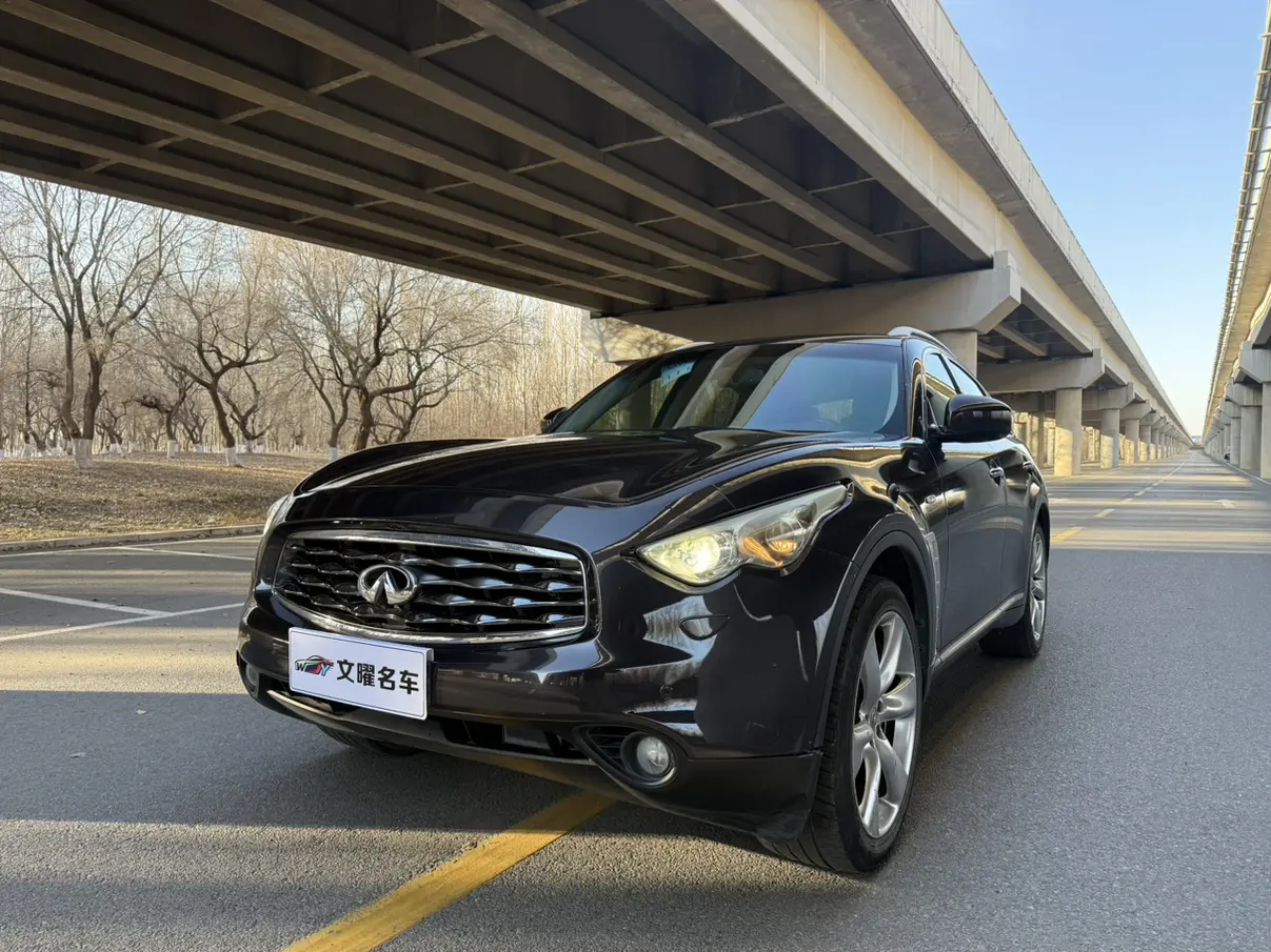 Infiniti FX  из Китая