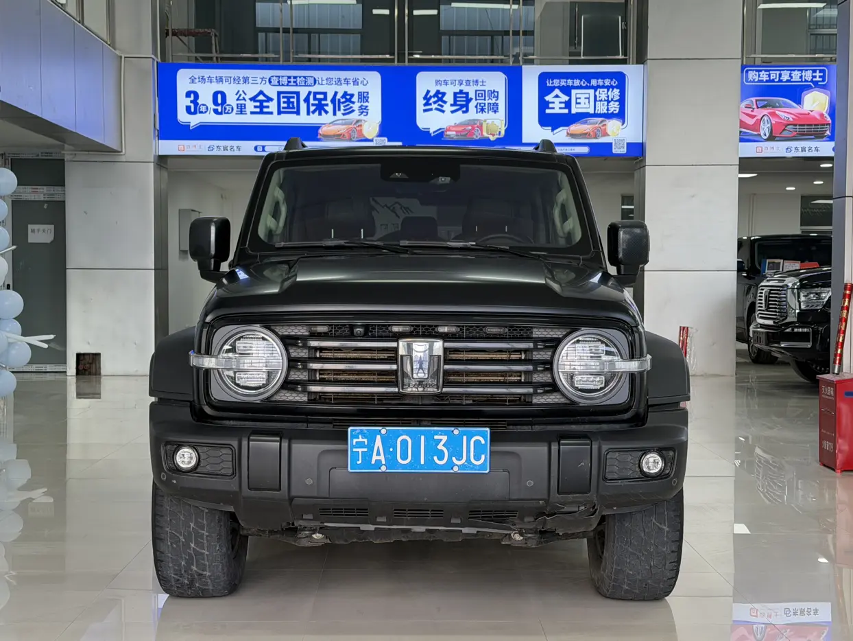 Tank 300  из Китая