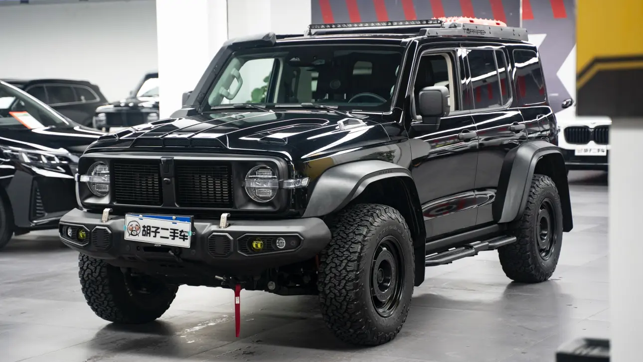 Tank 300  из Китая