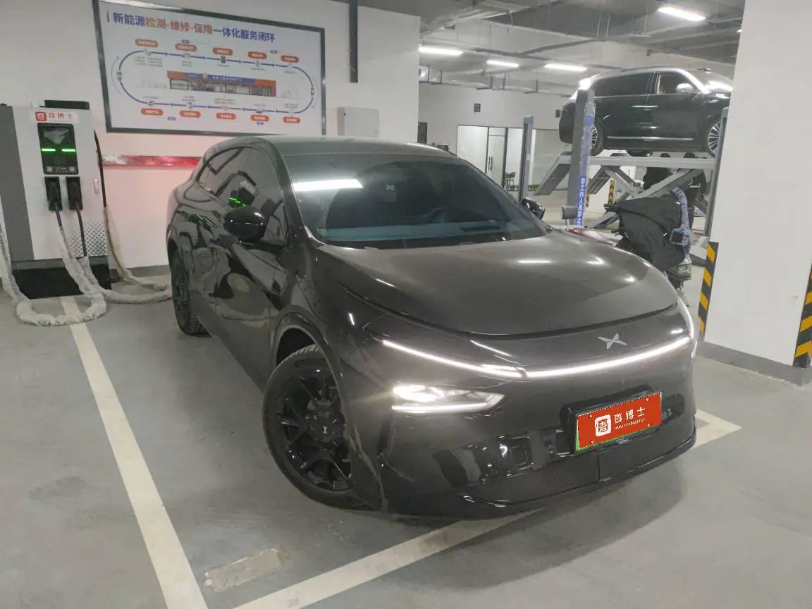 Xpeng G7  из Китая