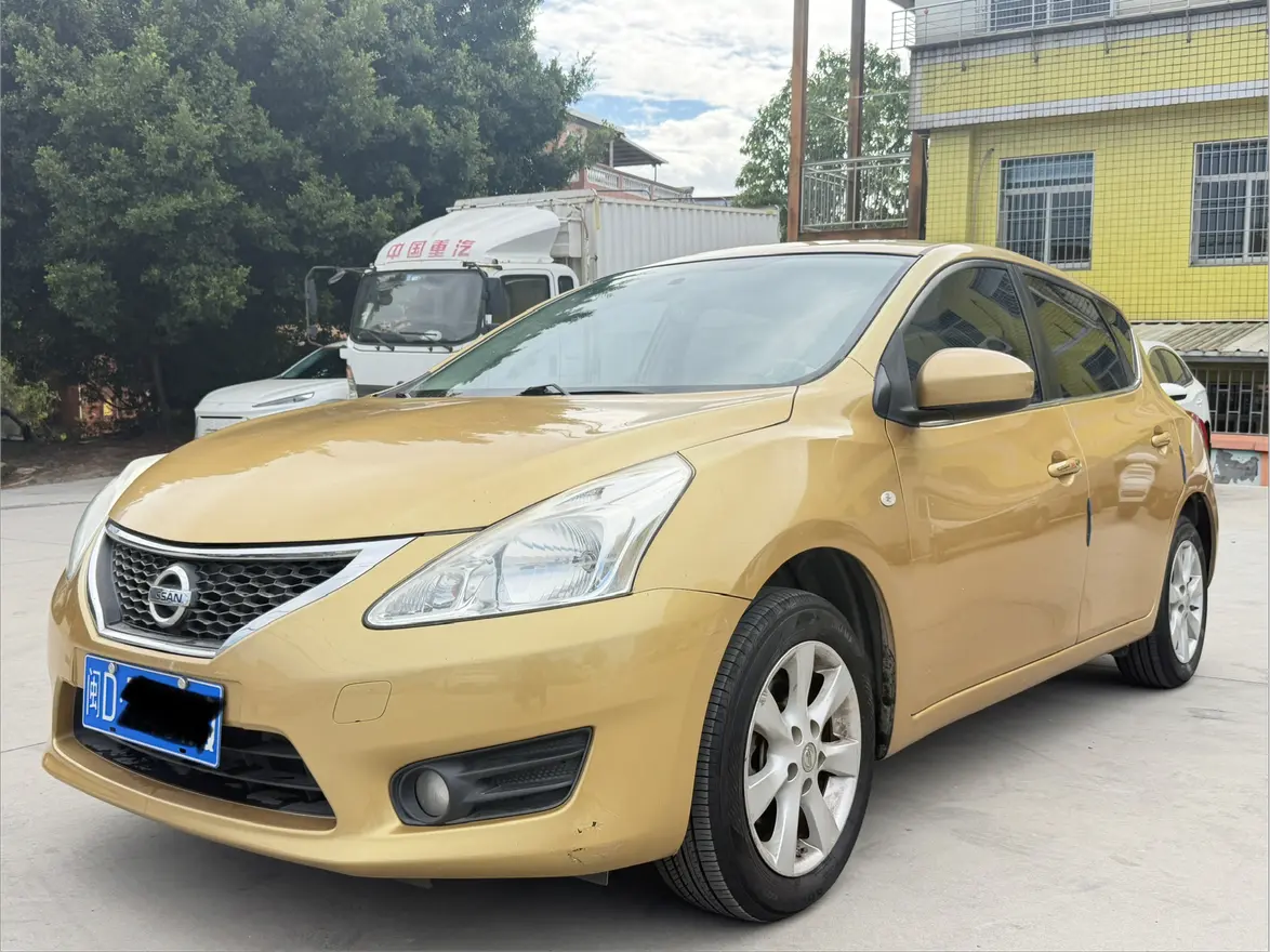 Nissan Tiida  из Китая