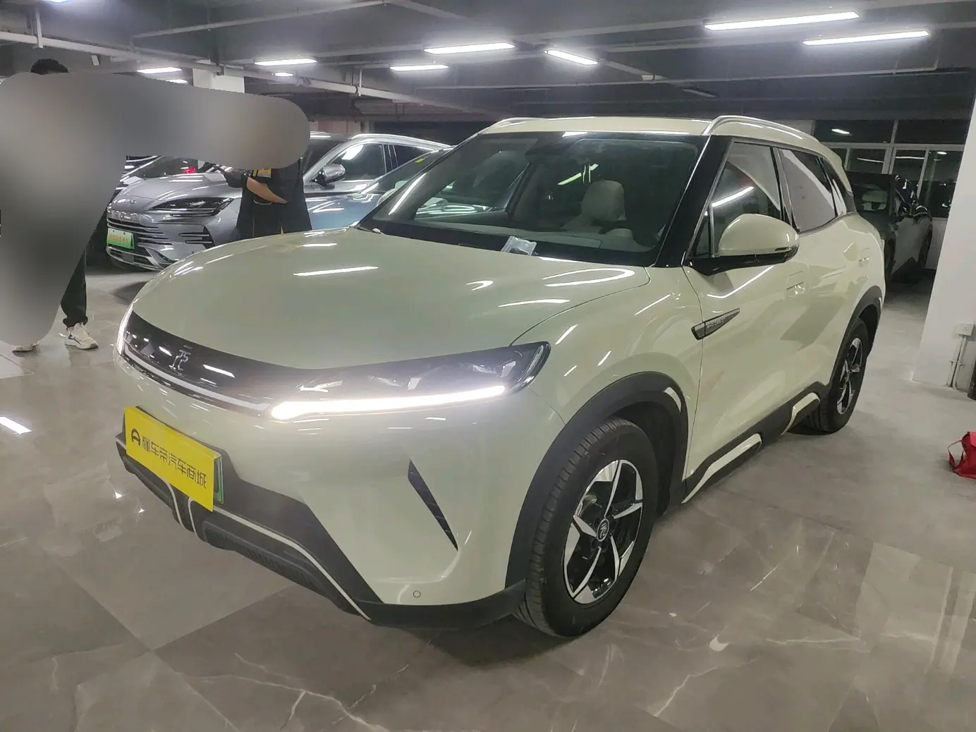 BYD Yuan UP  из Китая